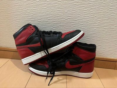 Nike Air Jordan 1 Retro High OG "Bred/Banned" (2016)