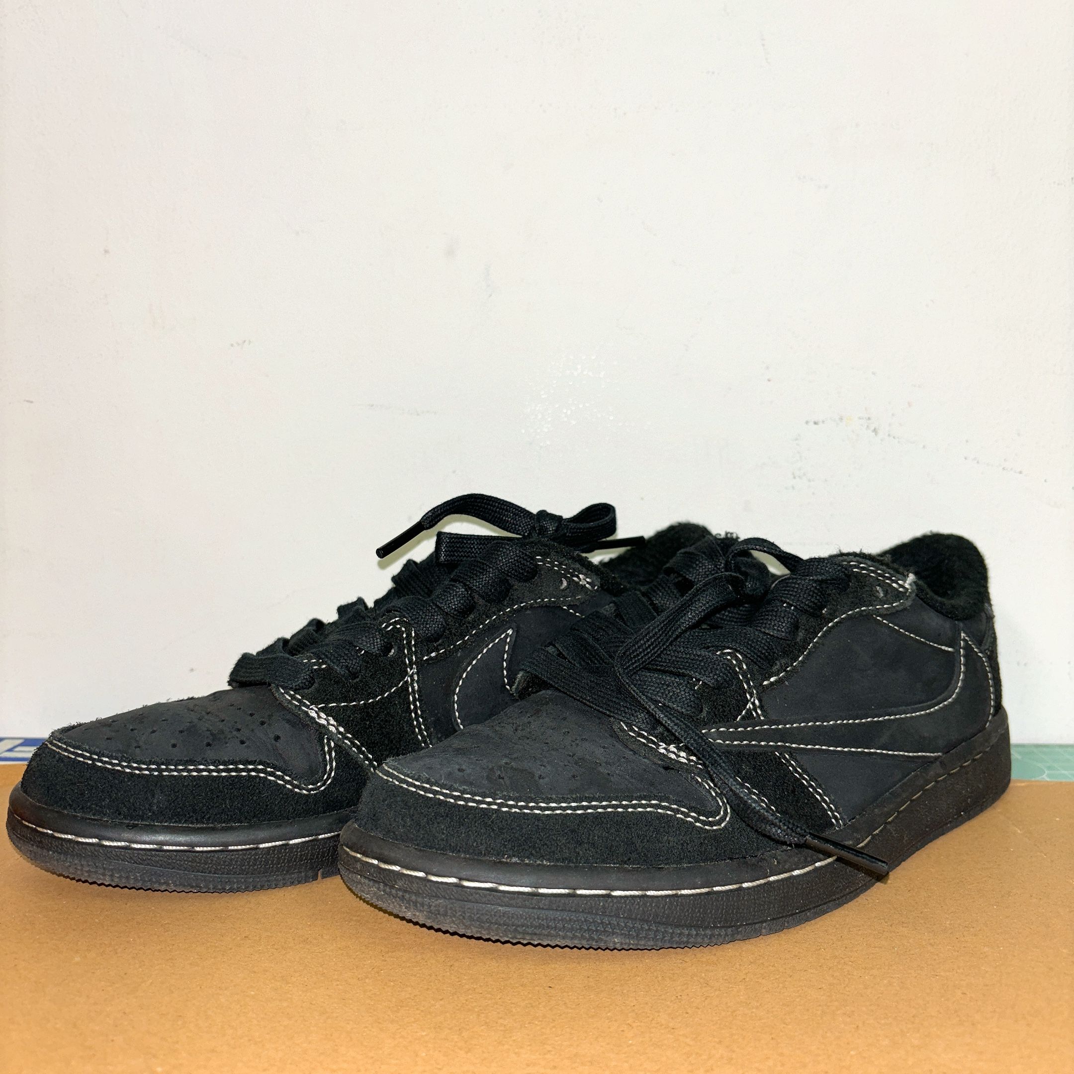 Travis Scott × Nike Air Jordan 1 Low OG SP "Black Phantom"