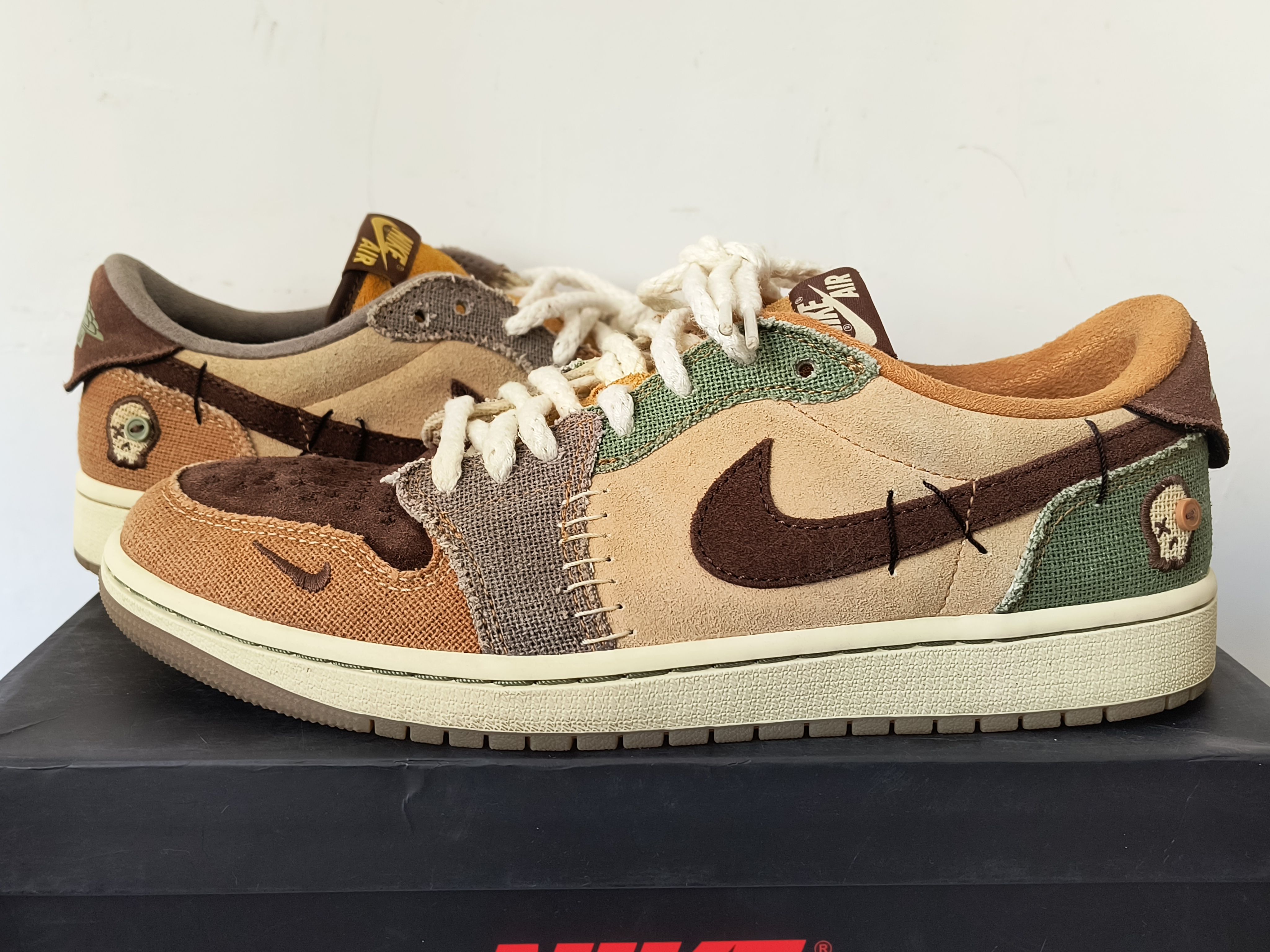 Zion Williamson × Nike Air Jordan 1 Low OG 