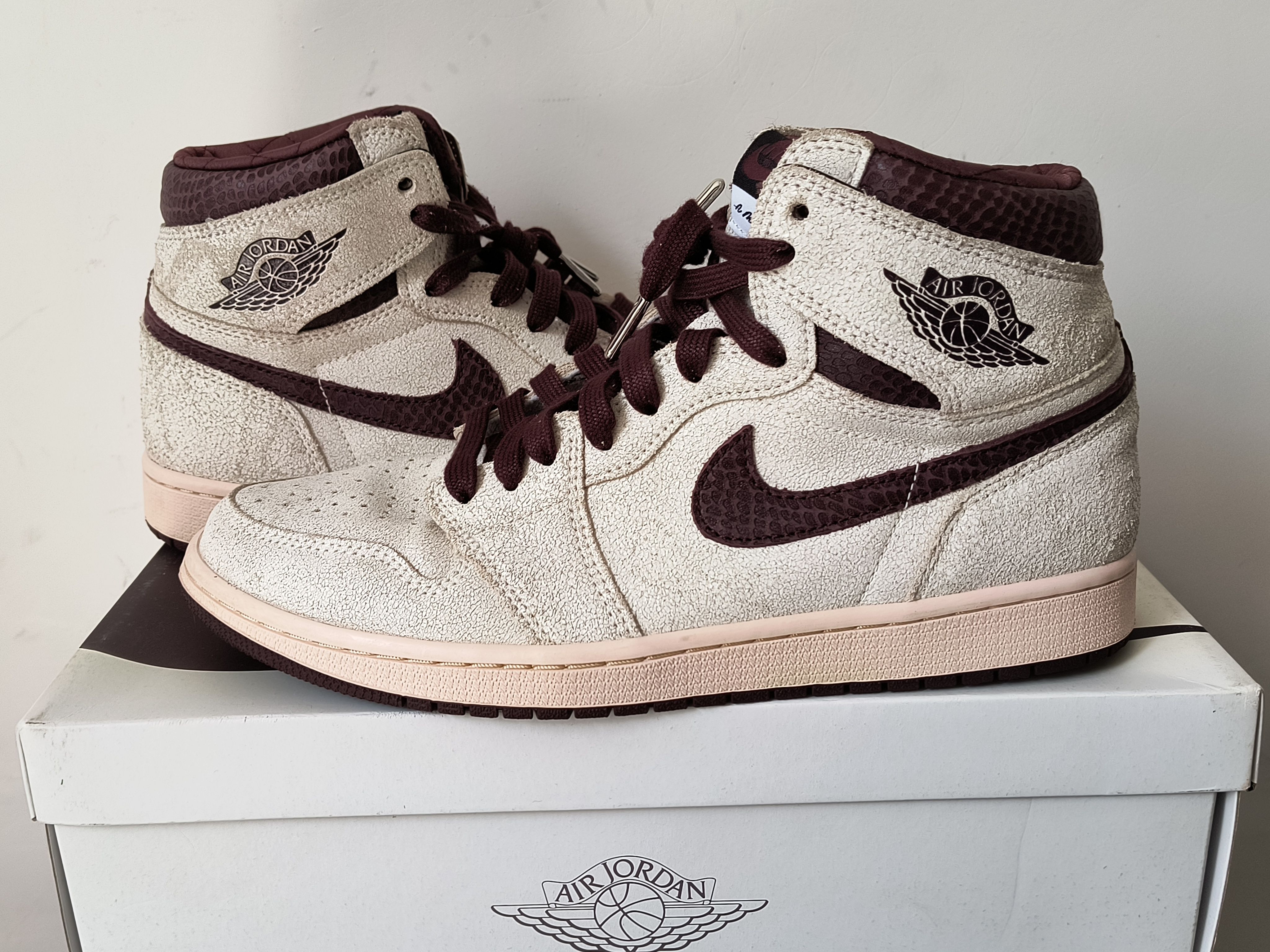 A Ma Maniere × Nike Air Jordan 1 Retro High OG "Sail and Burgundy"