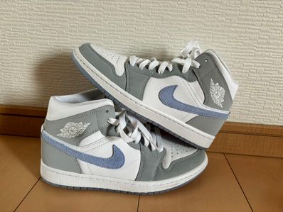 Nike Women's Air Jordan 1 Mid "Wolf Grey"