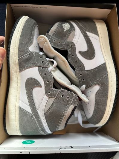 Nike GS Air Jordan 1 Retro High OG "Black and Smoke Grey"