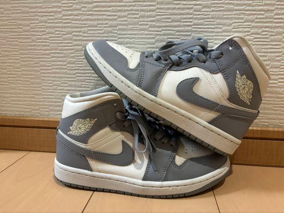 Nike Women's Air Jordan 1 Mid "Grey/Sail"