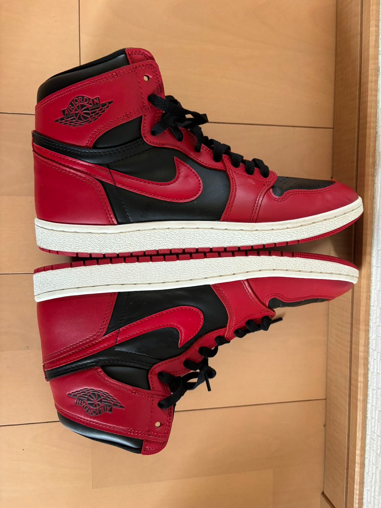 Nike Air Jordan 1 High ’85 "Varsity Red"