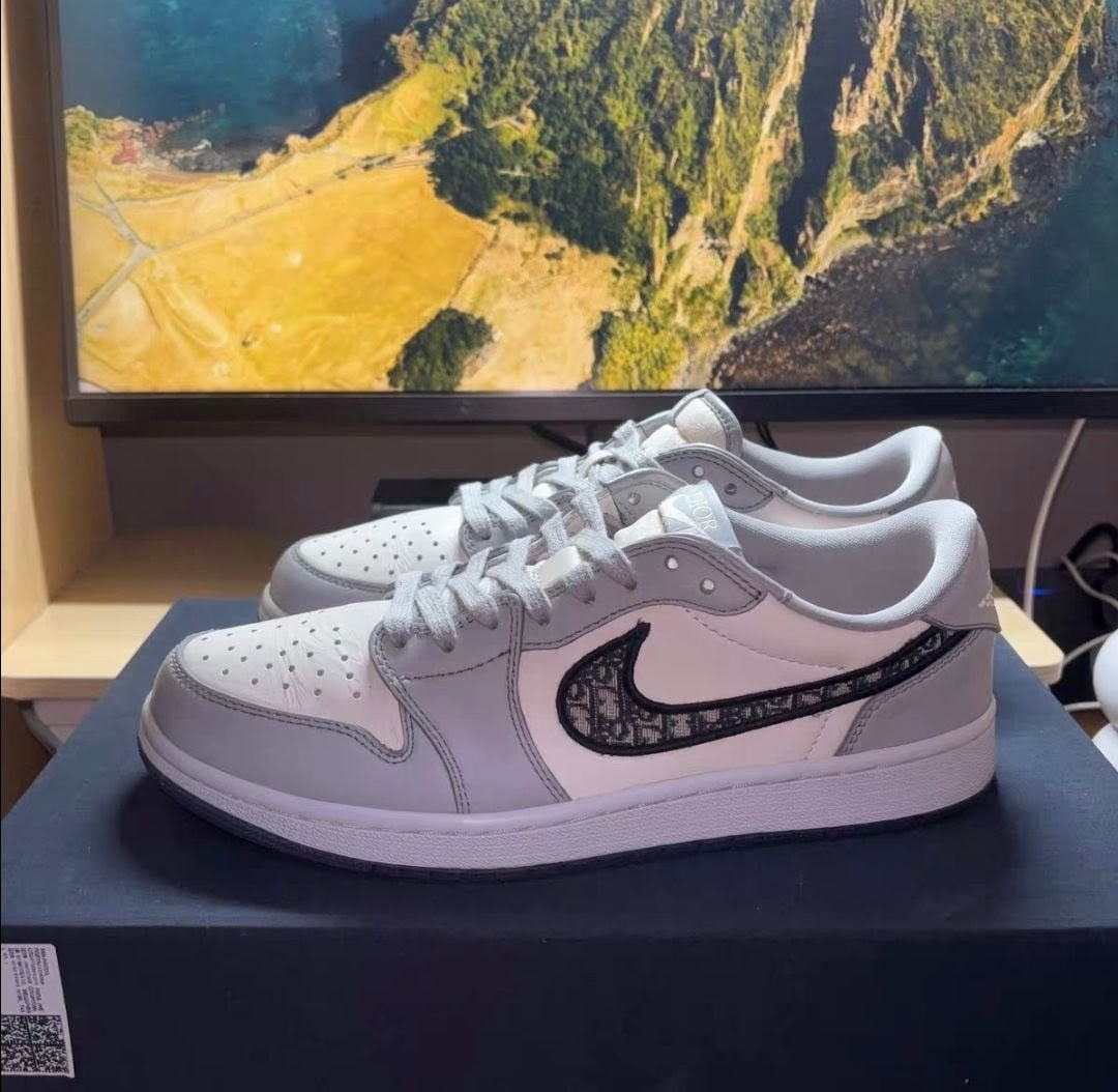 Dior × Nike Air Jordan 1 Low OG 