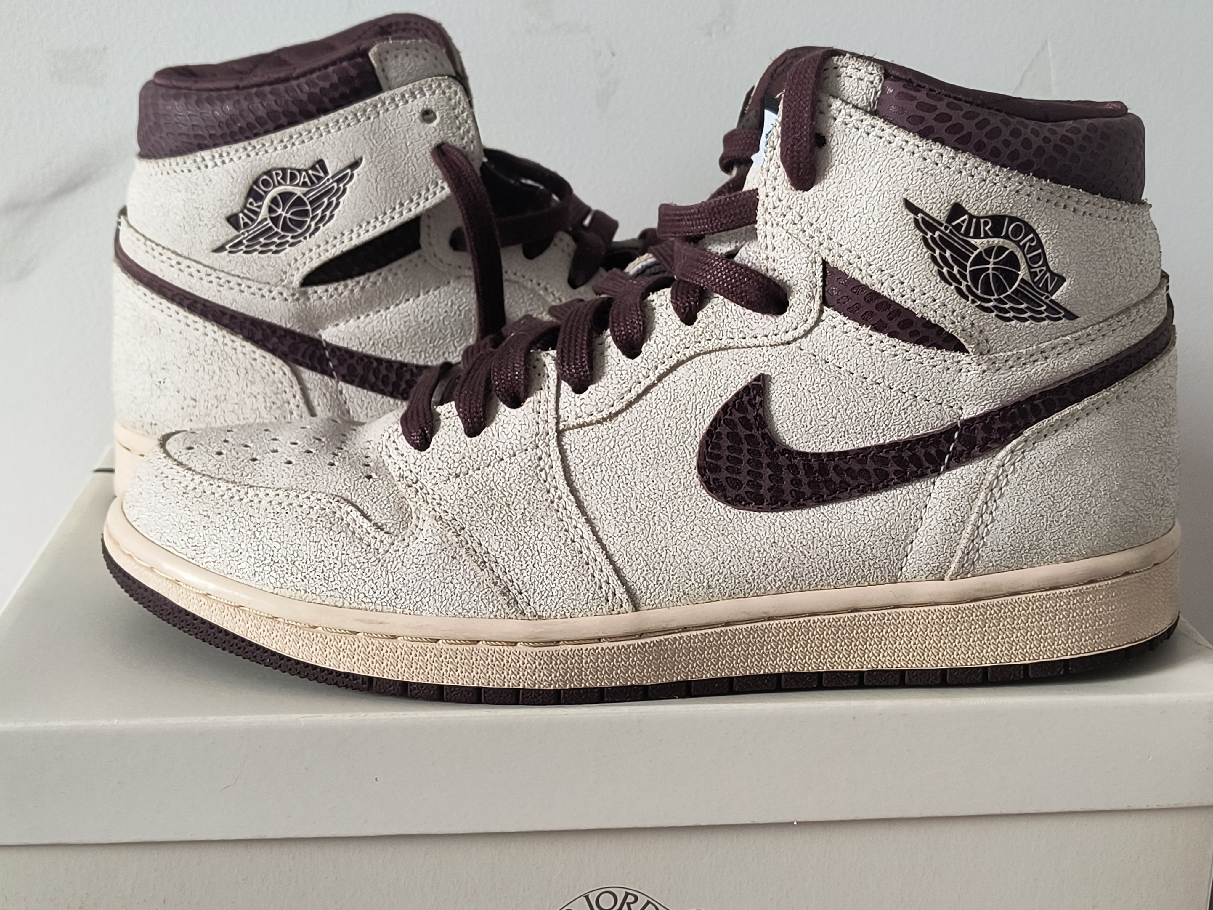 A Ma Maniere × Nike Air Jordan 1 Retro High OG "Sail and Burgundy"