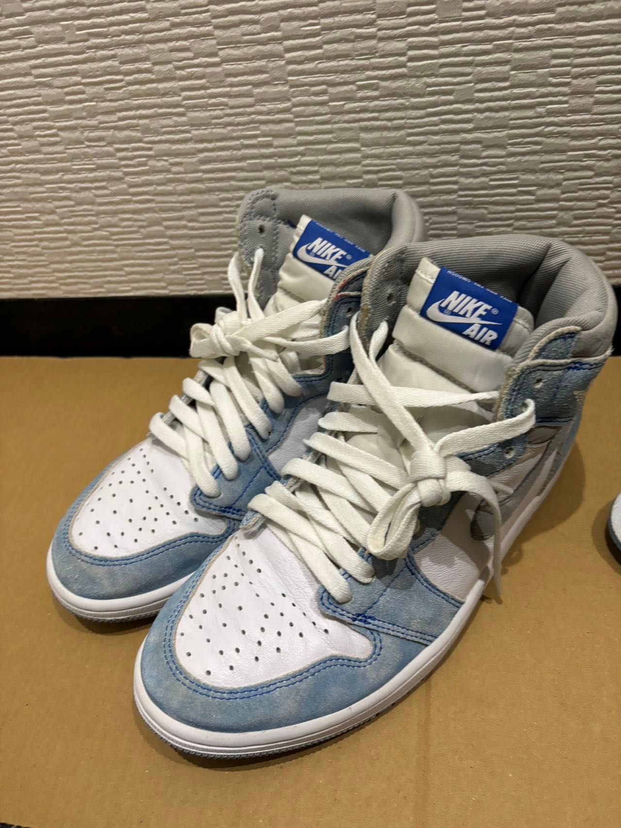 Nike Air Jordan 1 High OG "Hyper Royal"