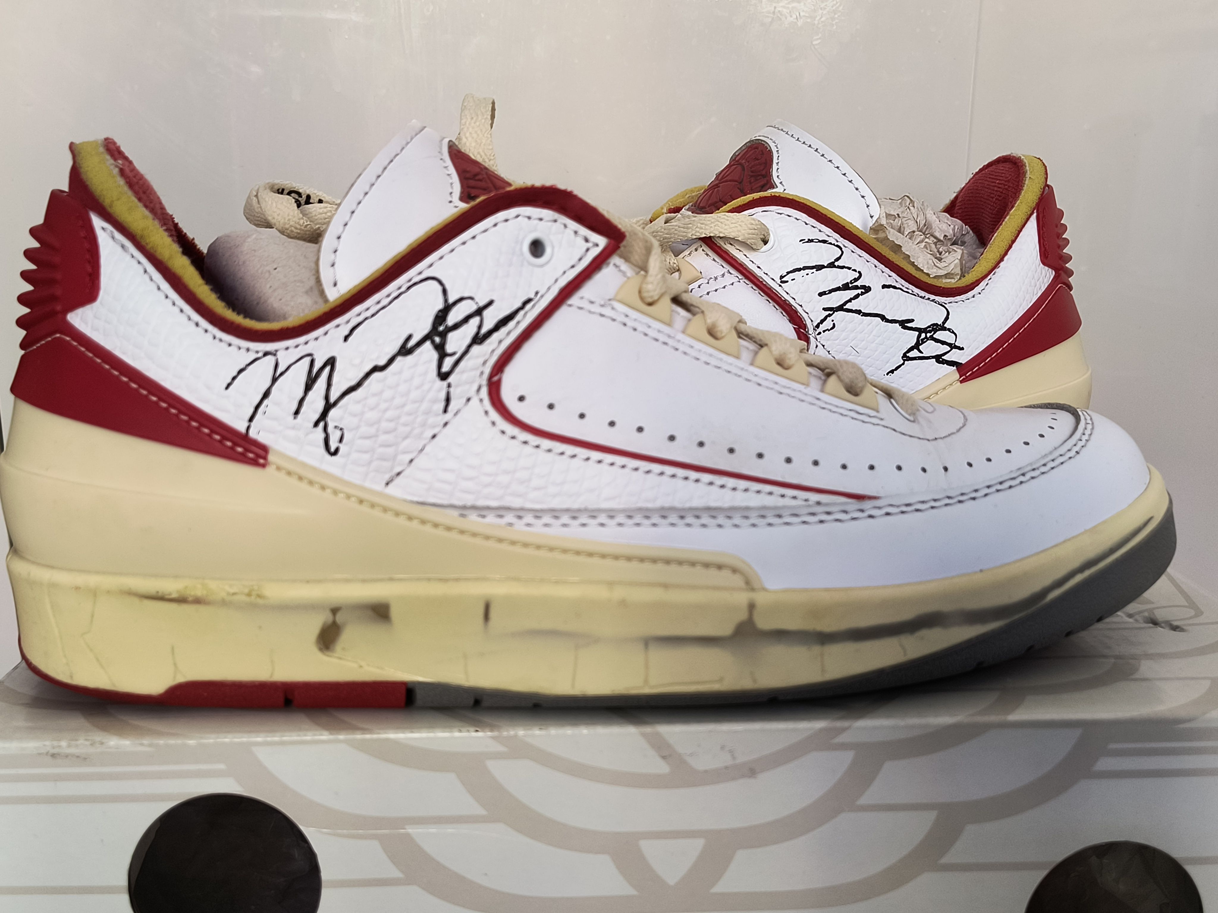 Off-White × Nike Air Jordan 2 Low "White and Varsity Red"