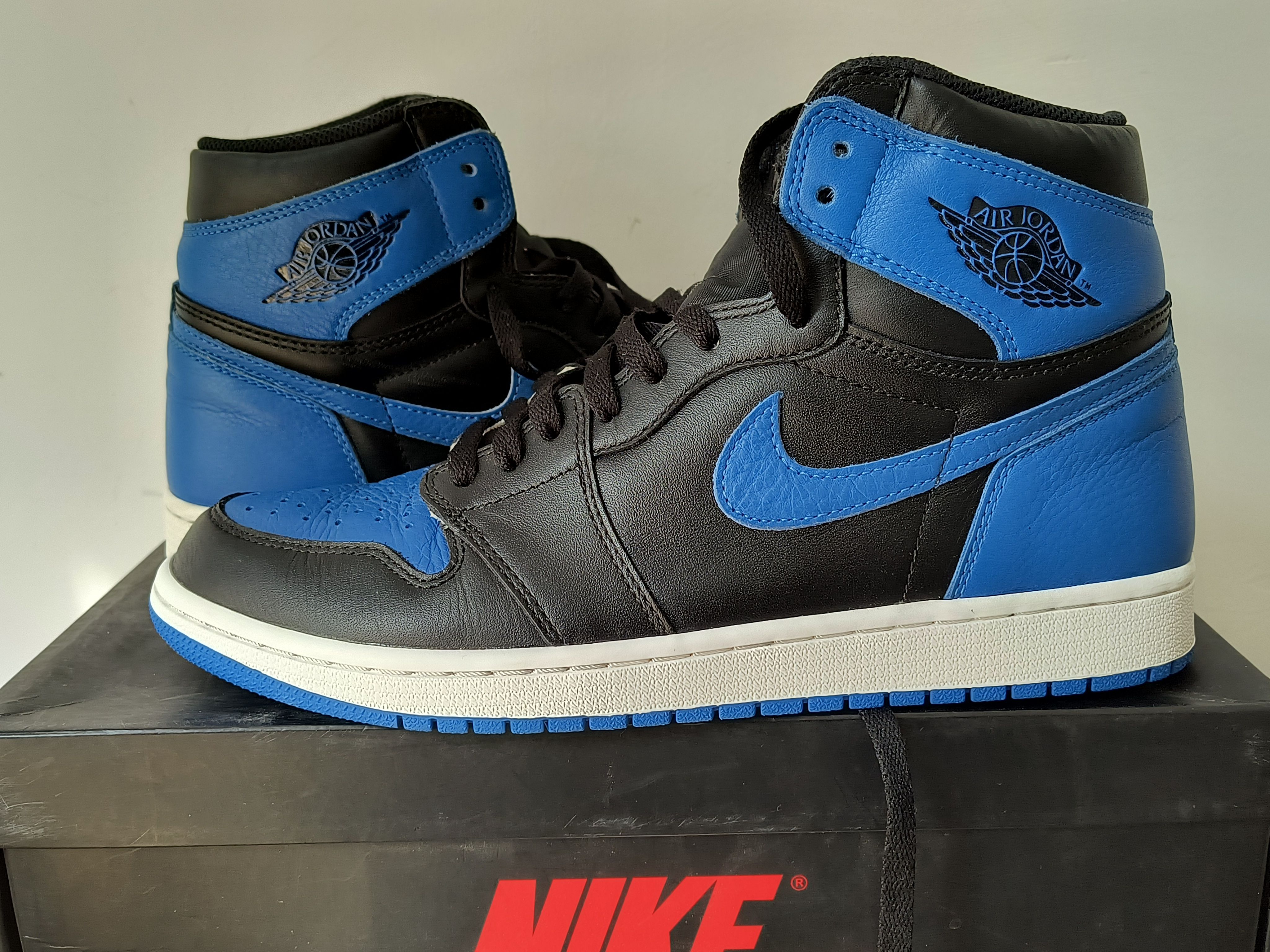 Nike Air Jordan 1 Retro High OG "Royal" (2017)