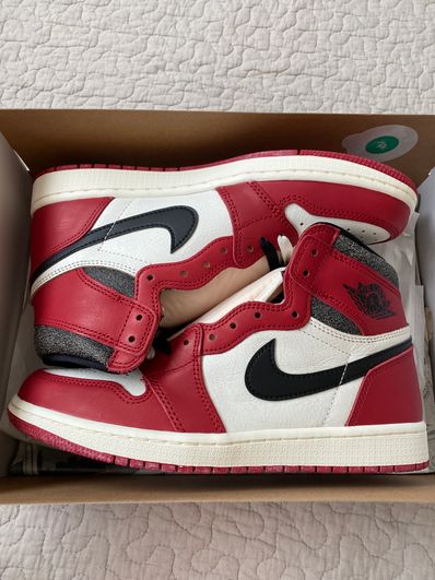 Nike Air Jordan 1 High OG "Lost & Found/Chicago"