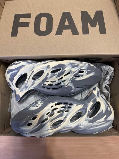adidas YEEZY Foam Runner "MXT Moon Gray"