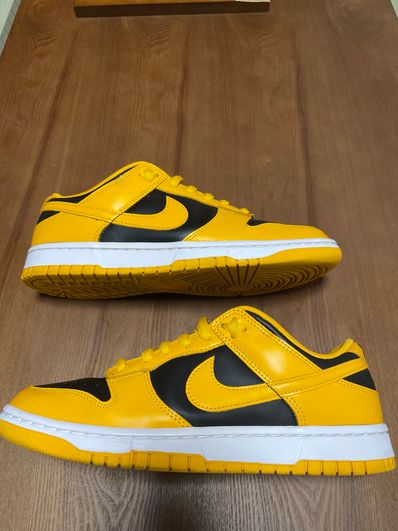 Nike Dunk Low "Championship Goldenrod"