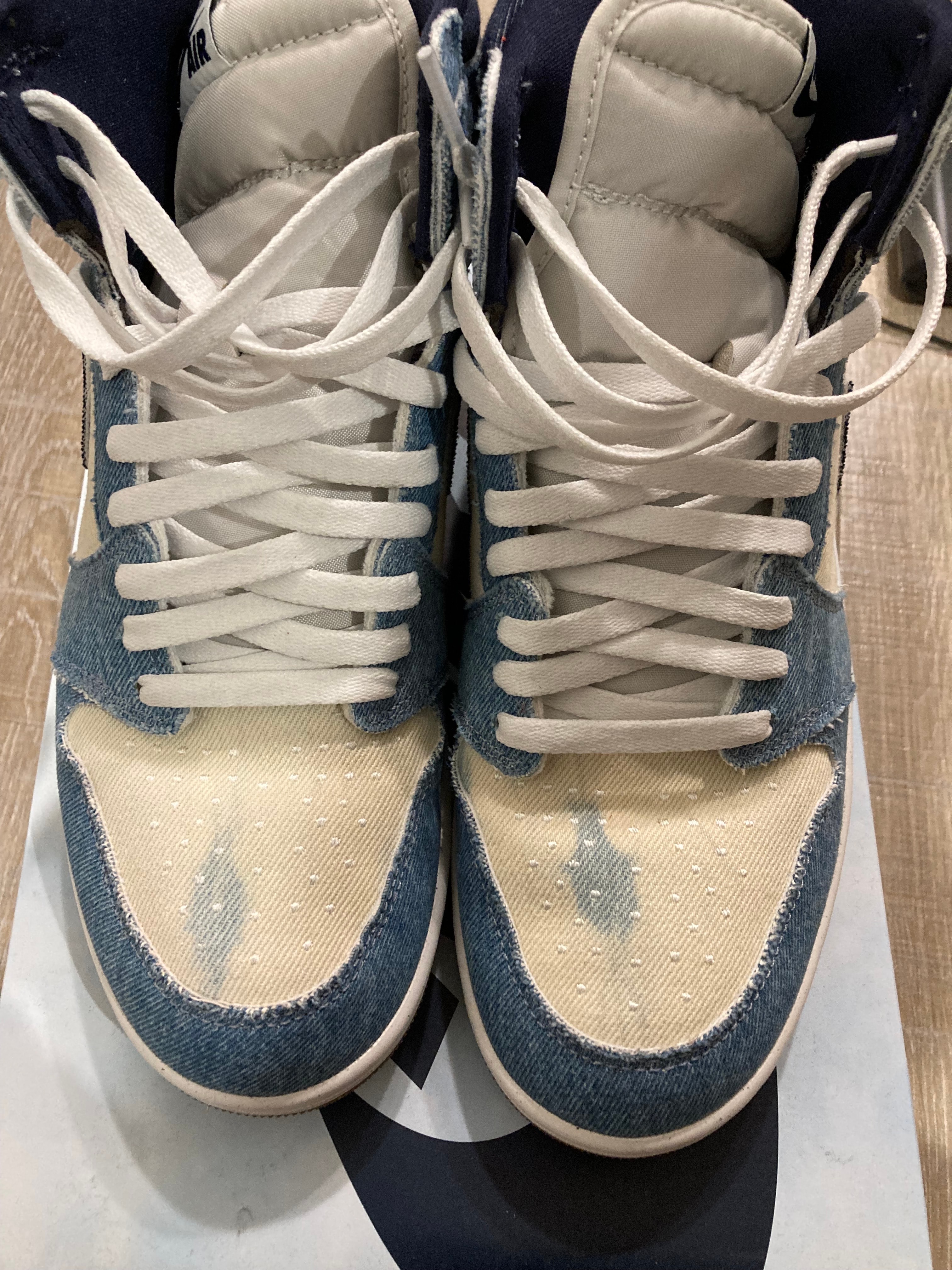 Nike Air Jordan 1 Retro High OG "Denim"