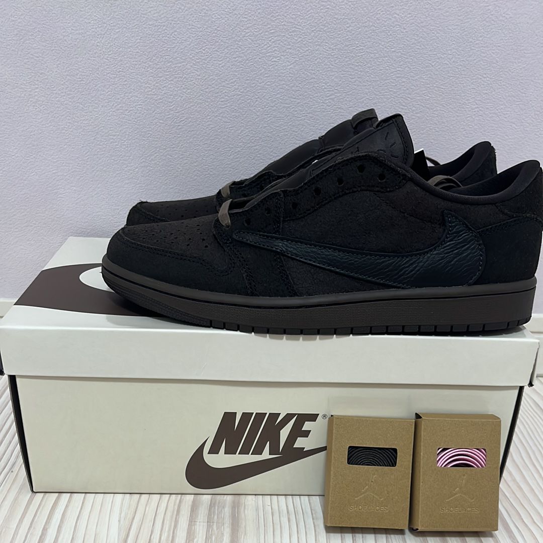 Travis Scott × Nike Air Jordan 1 Low OG SP "Velvet Brown and Dark Mocha"