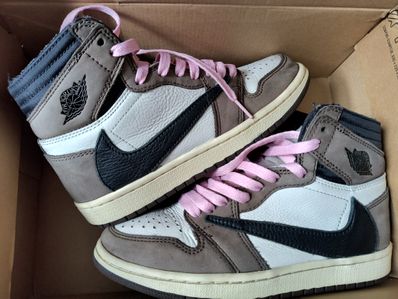Travis Scott × Nike Air Jordan 1 Retro High OG TS SP "Sail/Dark Mocha"