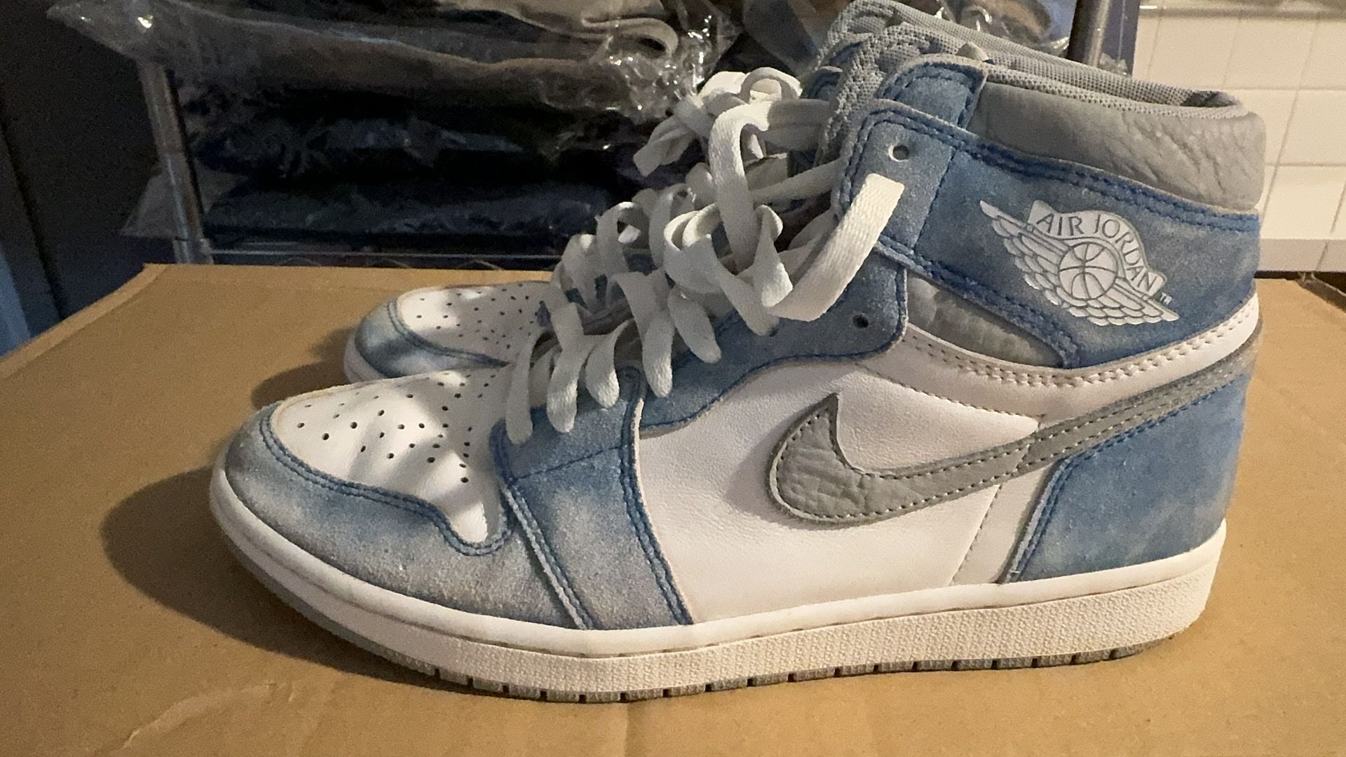 Nike Air Jordan 1 High OG "Hyper Royal"