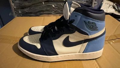 Nike Air Jordan 1 Retro High OG "Obsidian/University Blue"