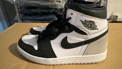 Nike Air Jordan 1 High OG "Bleached Coral"