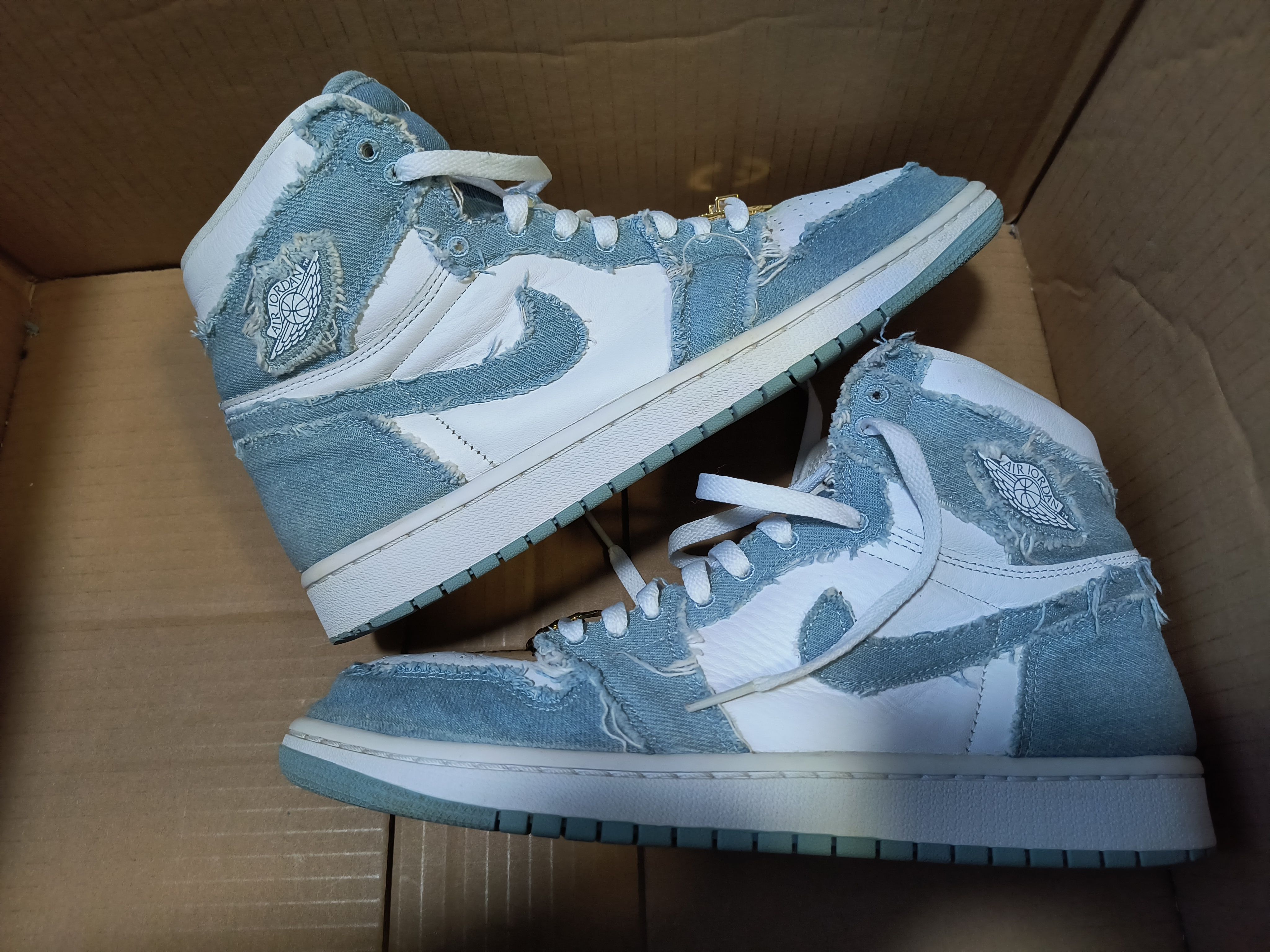 Nike Women's Air Jordan 1 High OG "Denim"