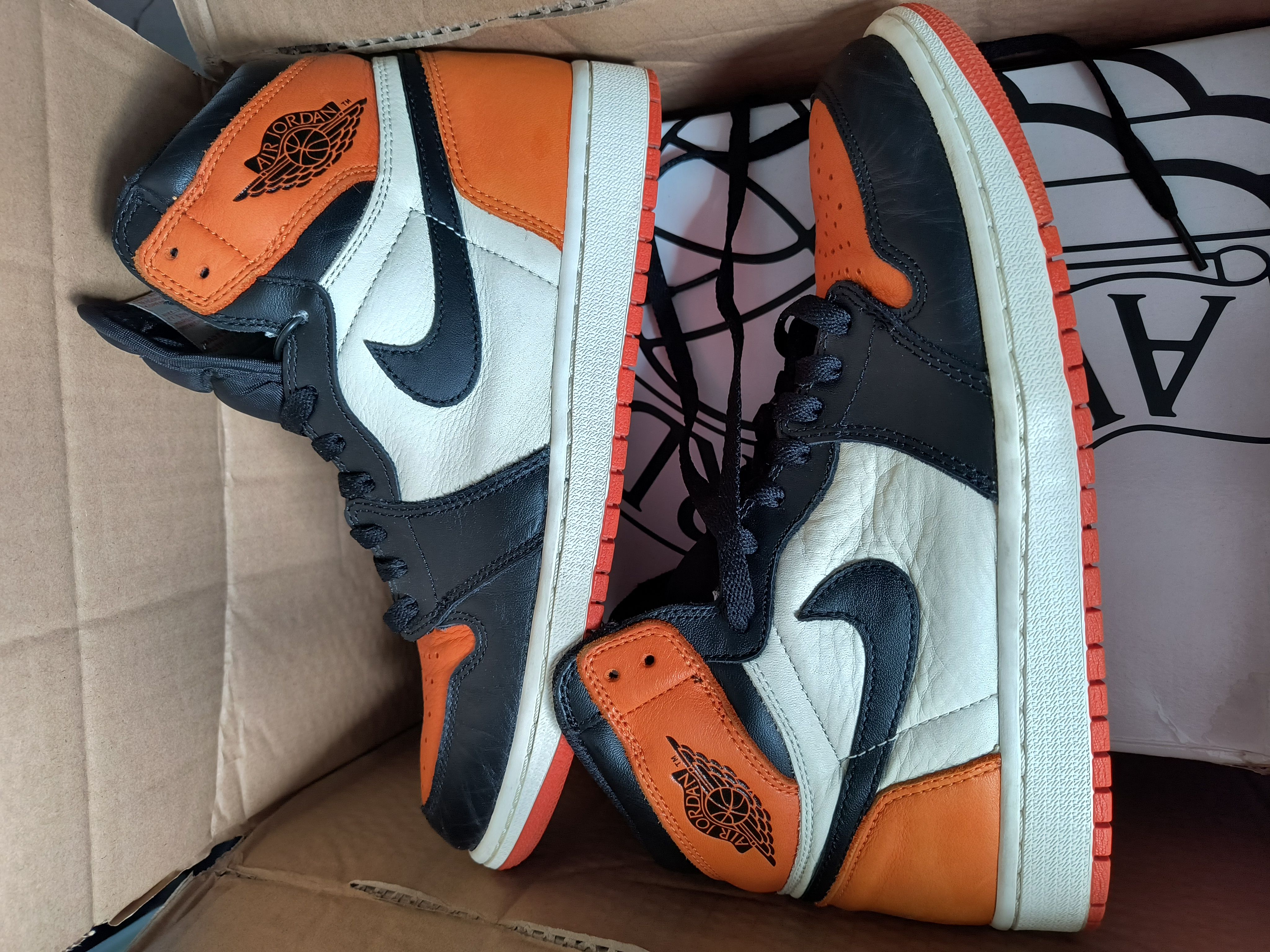 Nike Air Jordan 1 Retro High OG "Shattered Backboard"