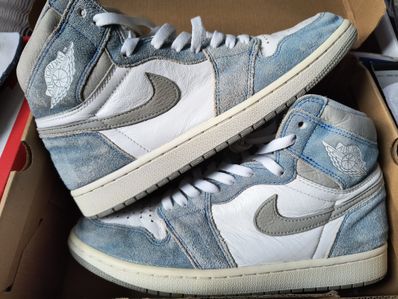 Nike Air Jordan 1 High OG "Hyper Royal"