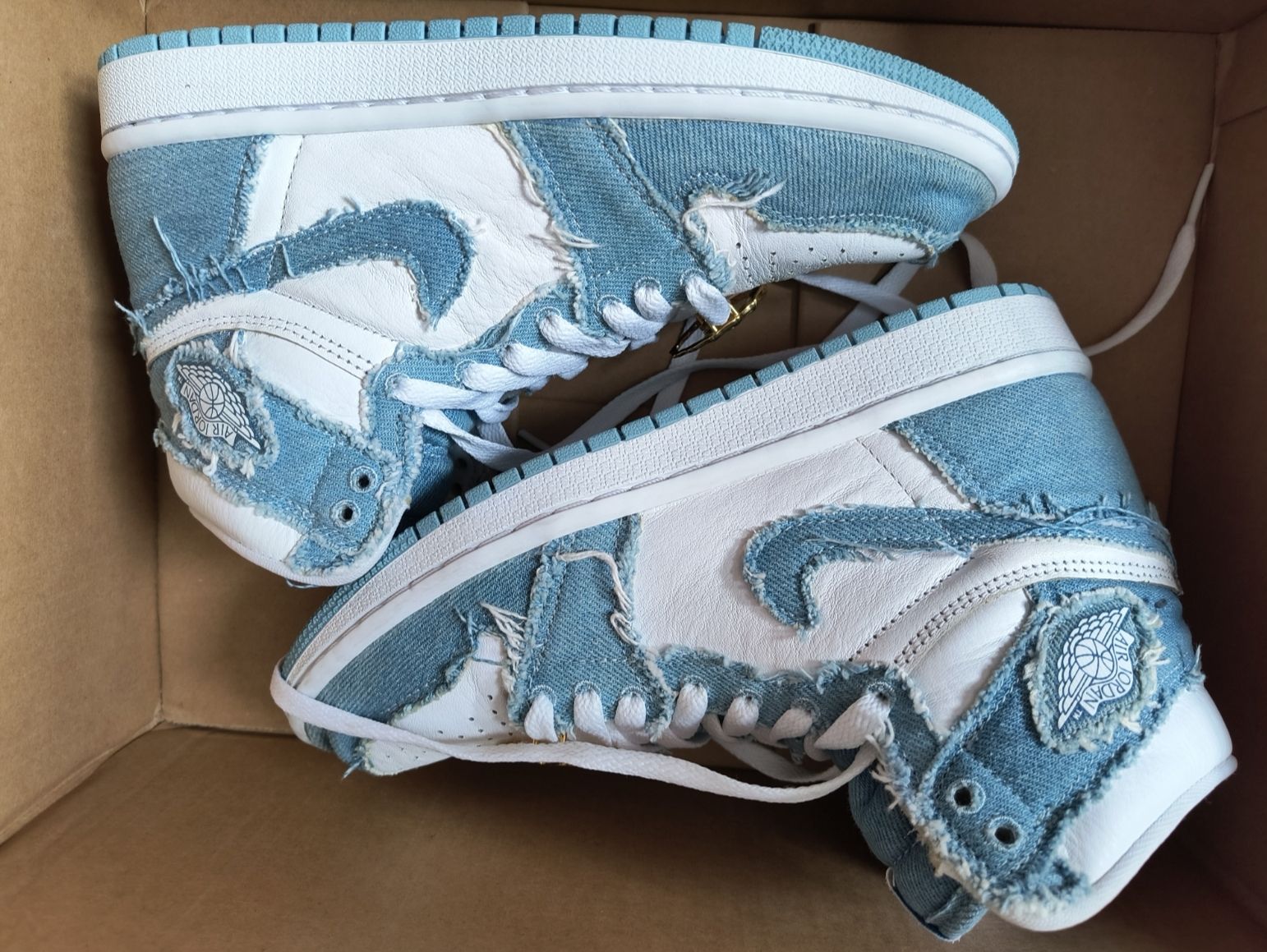 Nike Women's Air Jordan 1 High OG "Denim"