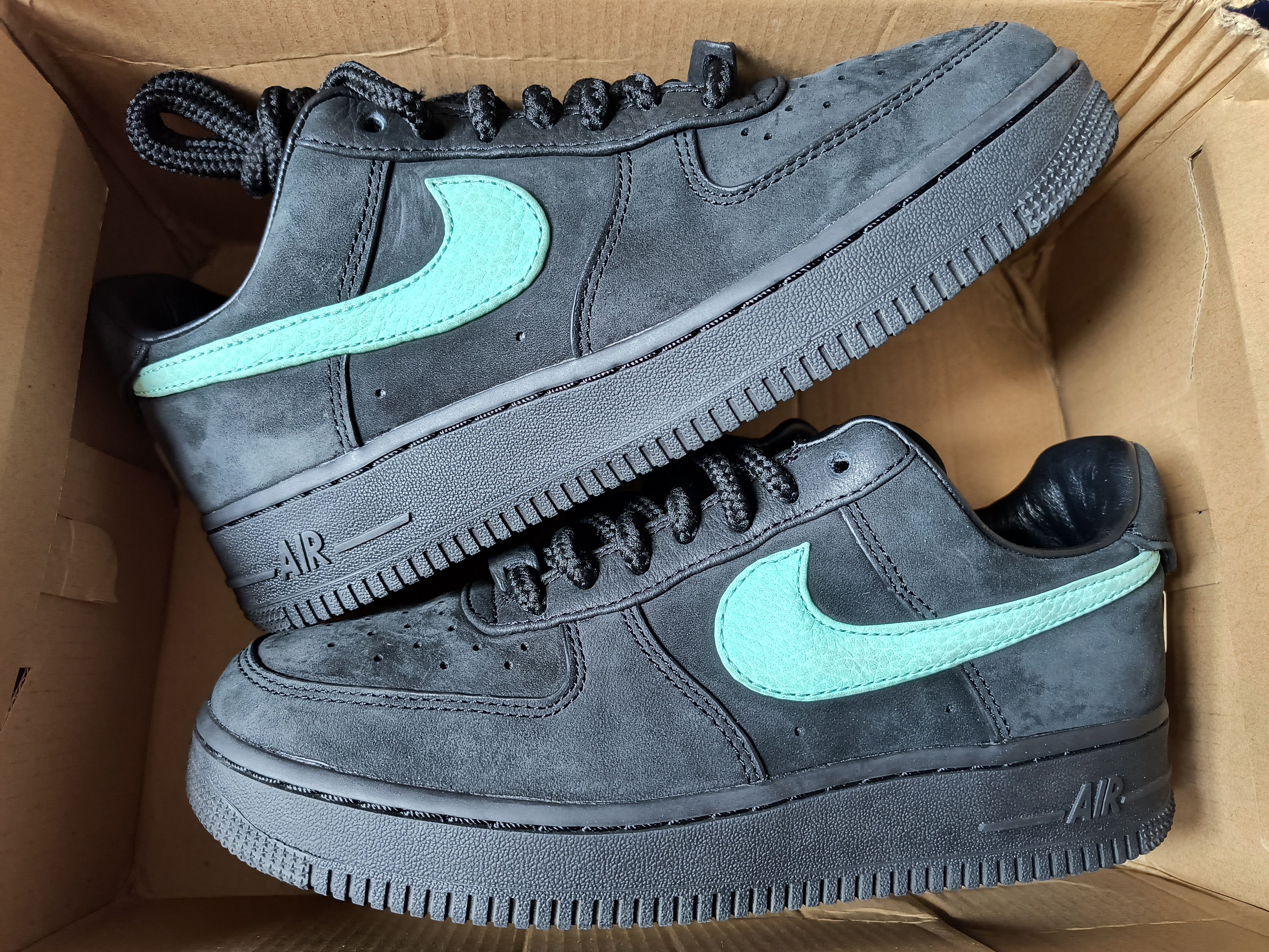 Tiffany & Co. × Nike Air Force 1 Low "1837"