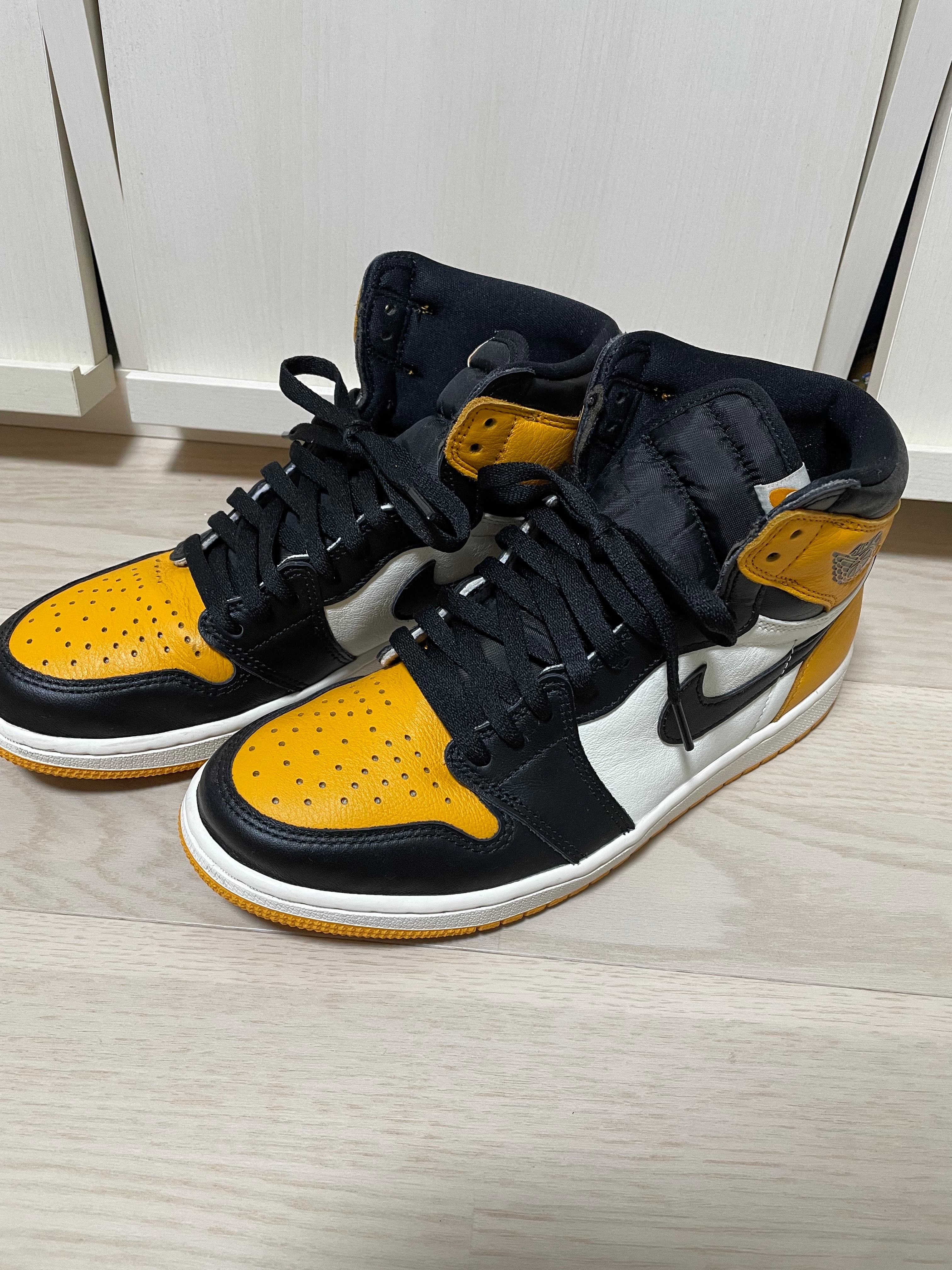Nike Air Jordan 1 Retro High OG "Taxi"