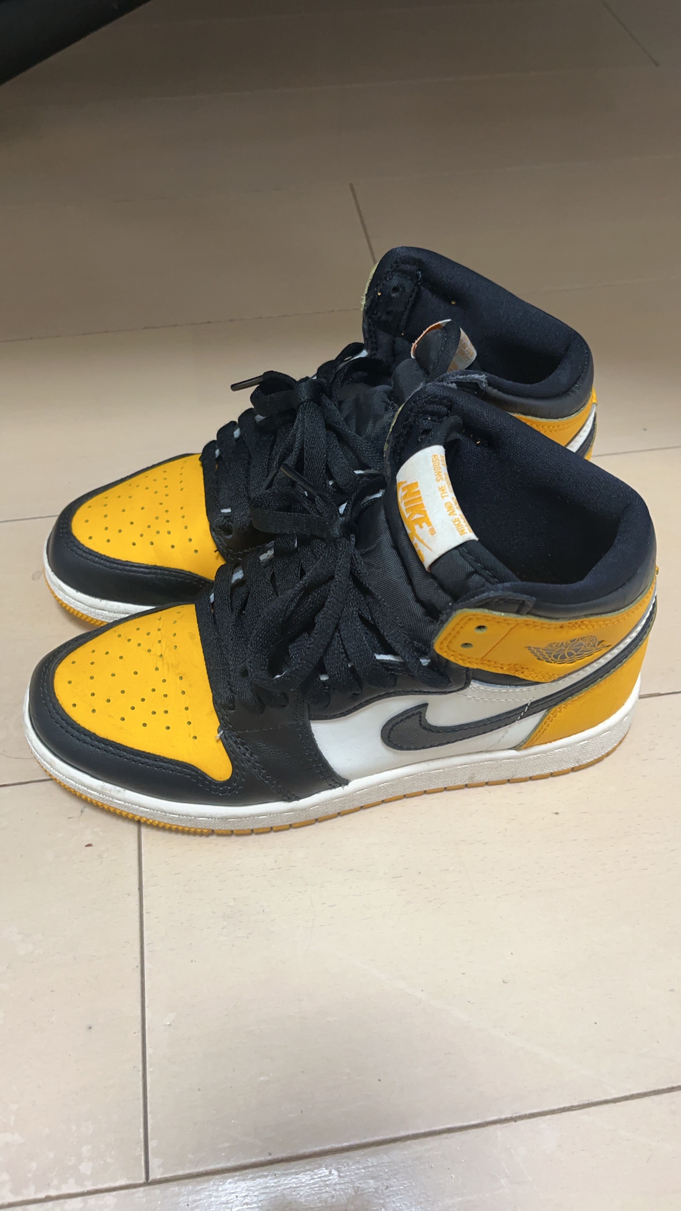 Nike Air Jordan 1 Retro High OG "Taxi"