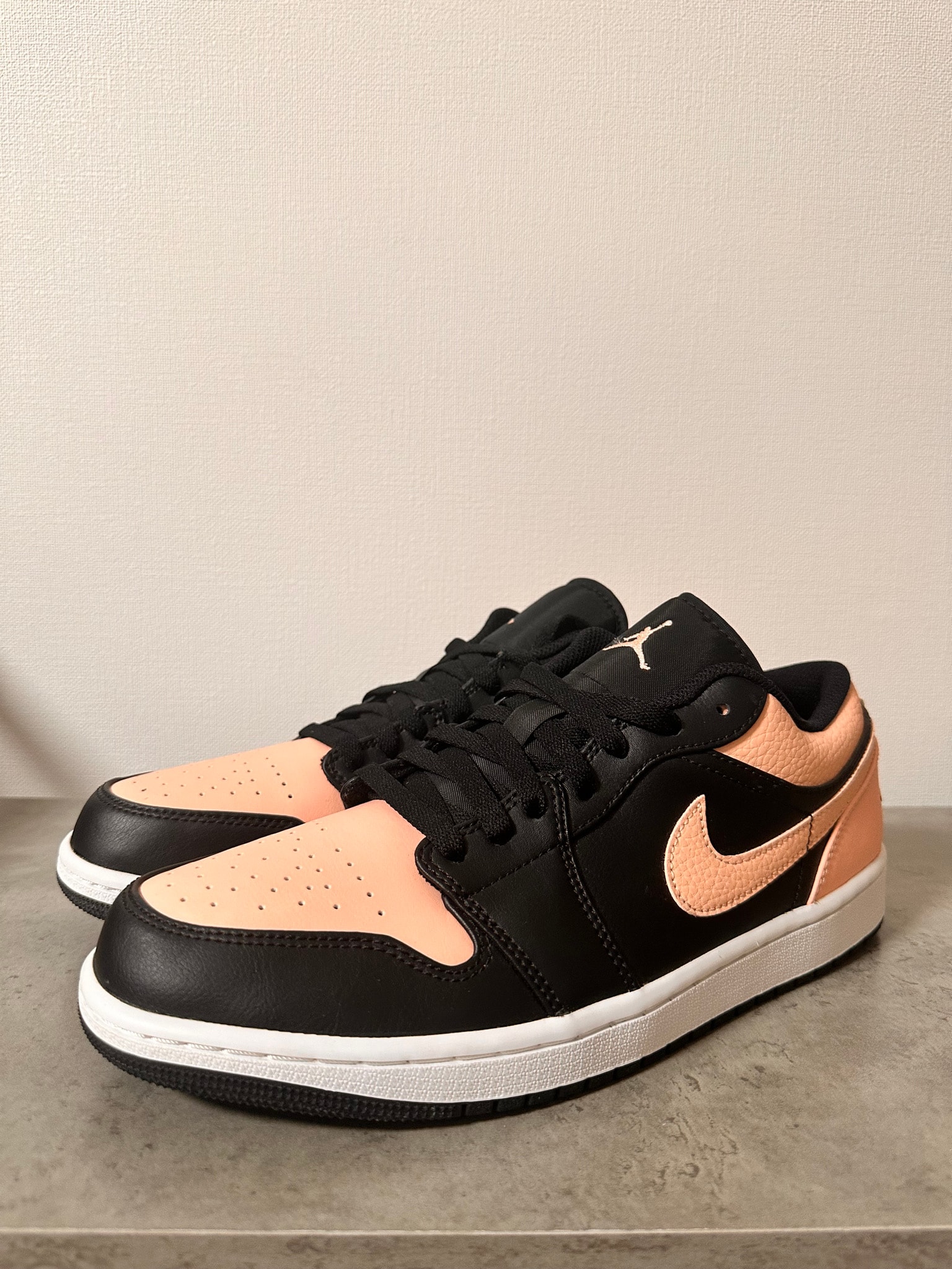 Nike Air Jordan 1 Low "Crimson Tint"