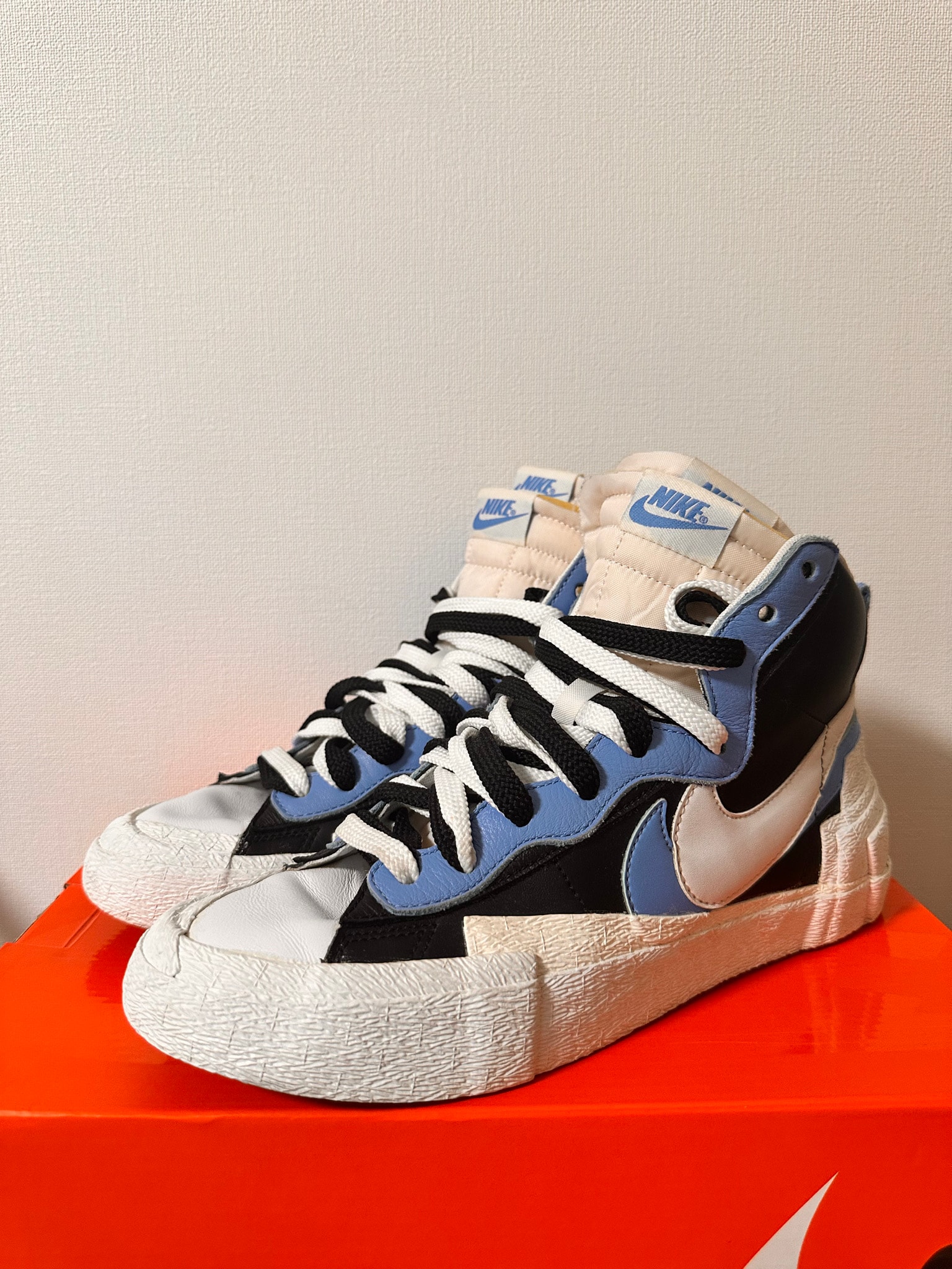 sacai × NIKE BLAZER MID "BLACK / BLUE"