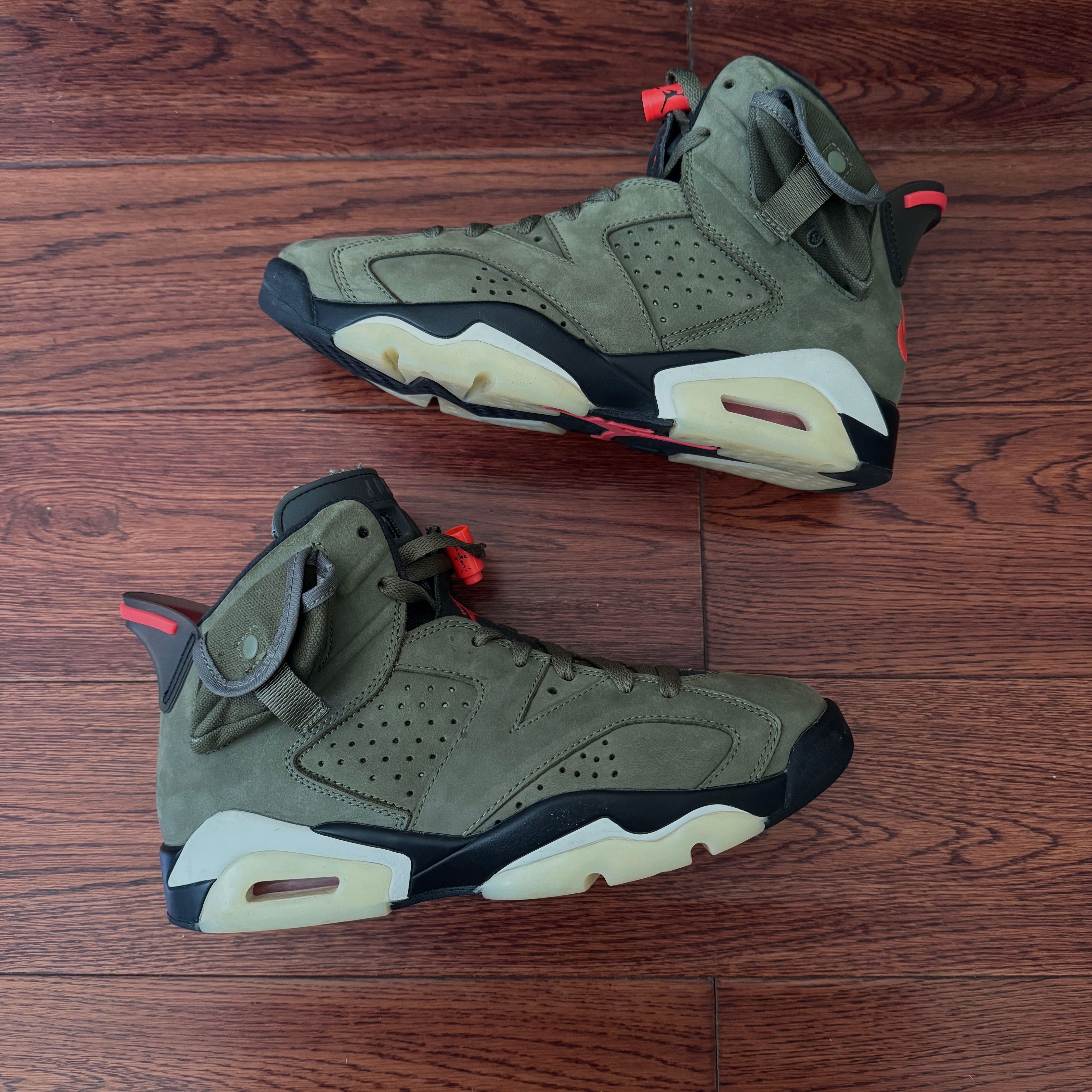 Travis Scott × Nike Air Jordan 6 Retro "Medium Olive"