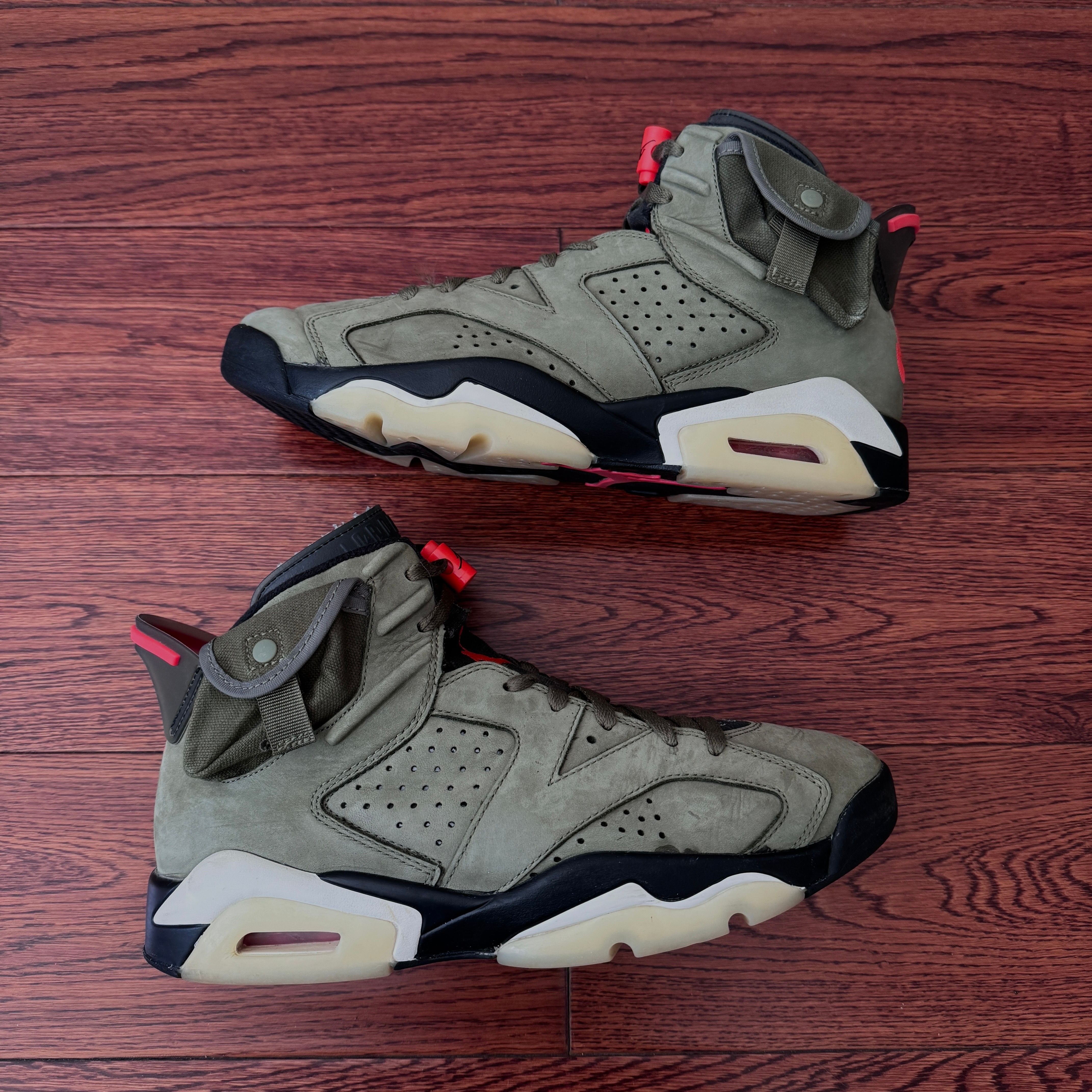 Travis Scott × Nike Air Jordan 6 Retro "Medium Olive"