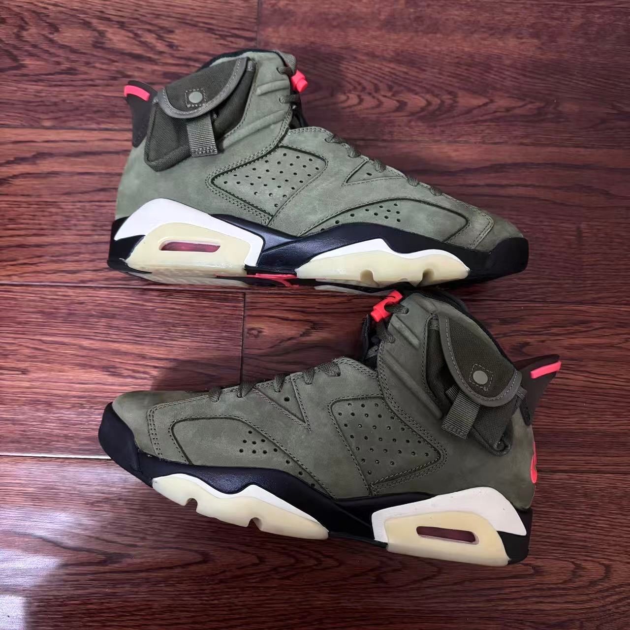 Travis Scott × Nike Air Jordan 6 Retro "Medium Olive"