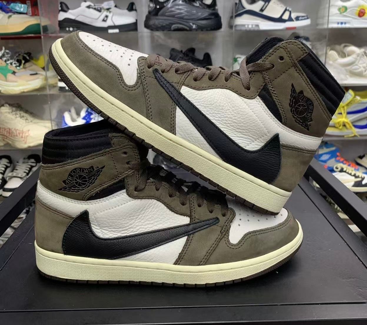 Travis Scott × Nike Air Jordan 1 Retro High OG TS SP "Sail/Dark Mocha"