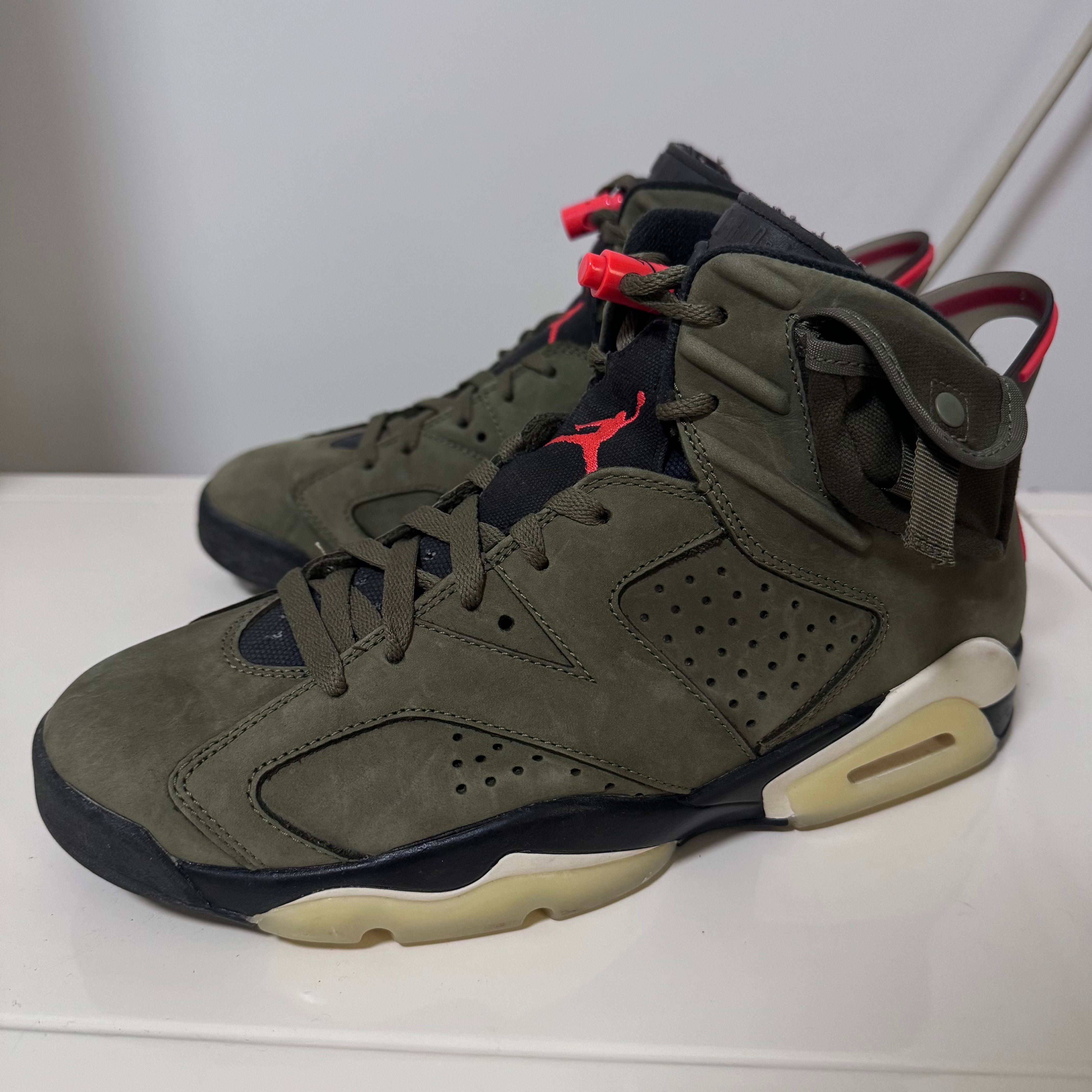 Travis Scott × Nike Air Jordan 6 Retro "Medium Olive"