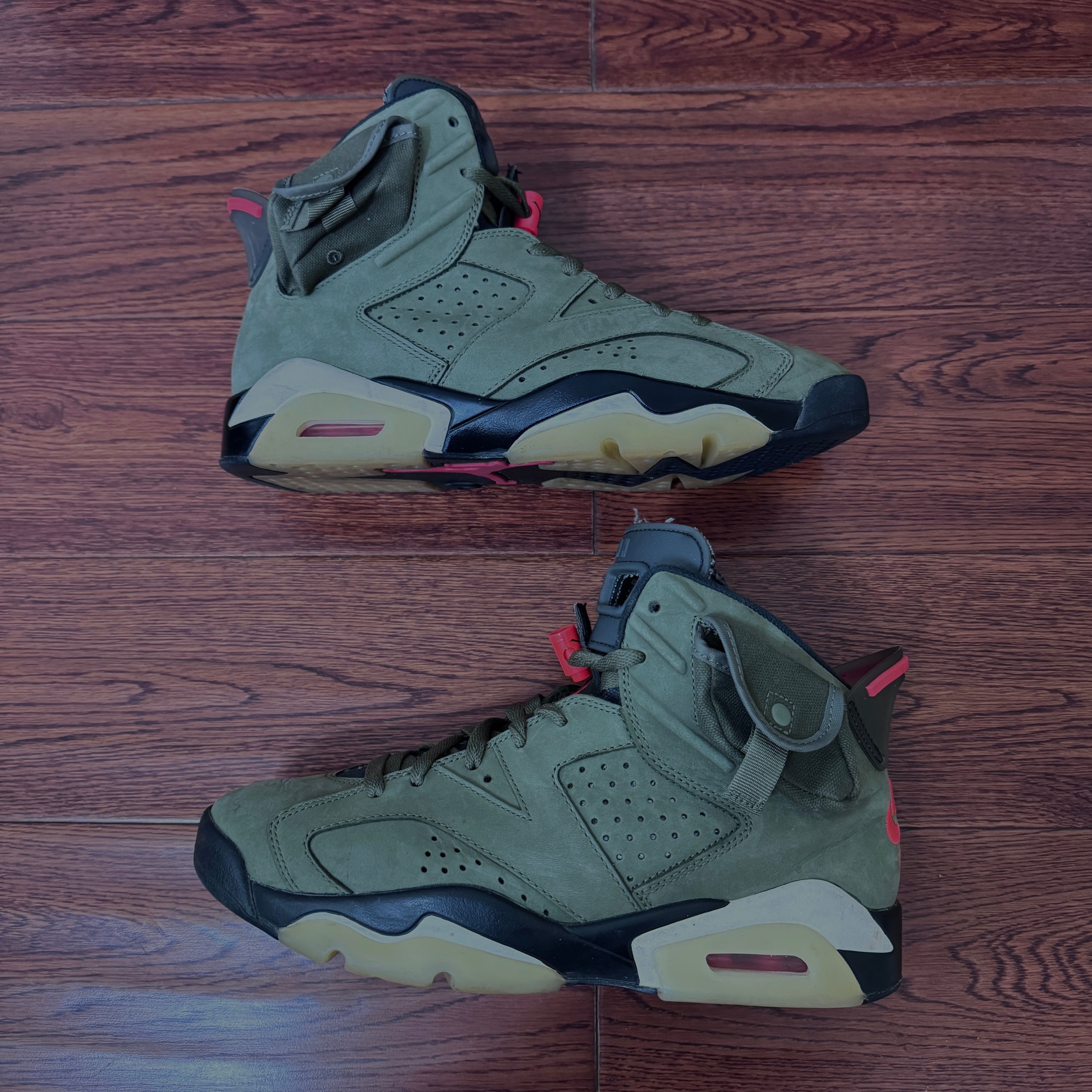 Travis Scott × Nike Air Jordan 6 Retro "Medium Olive"