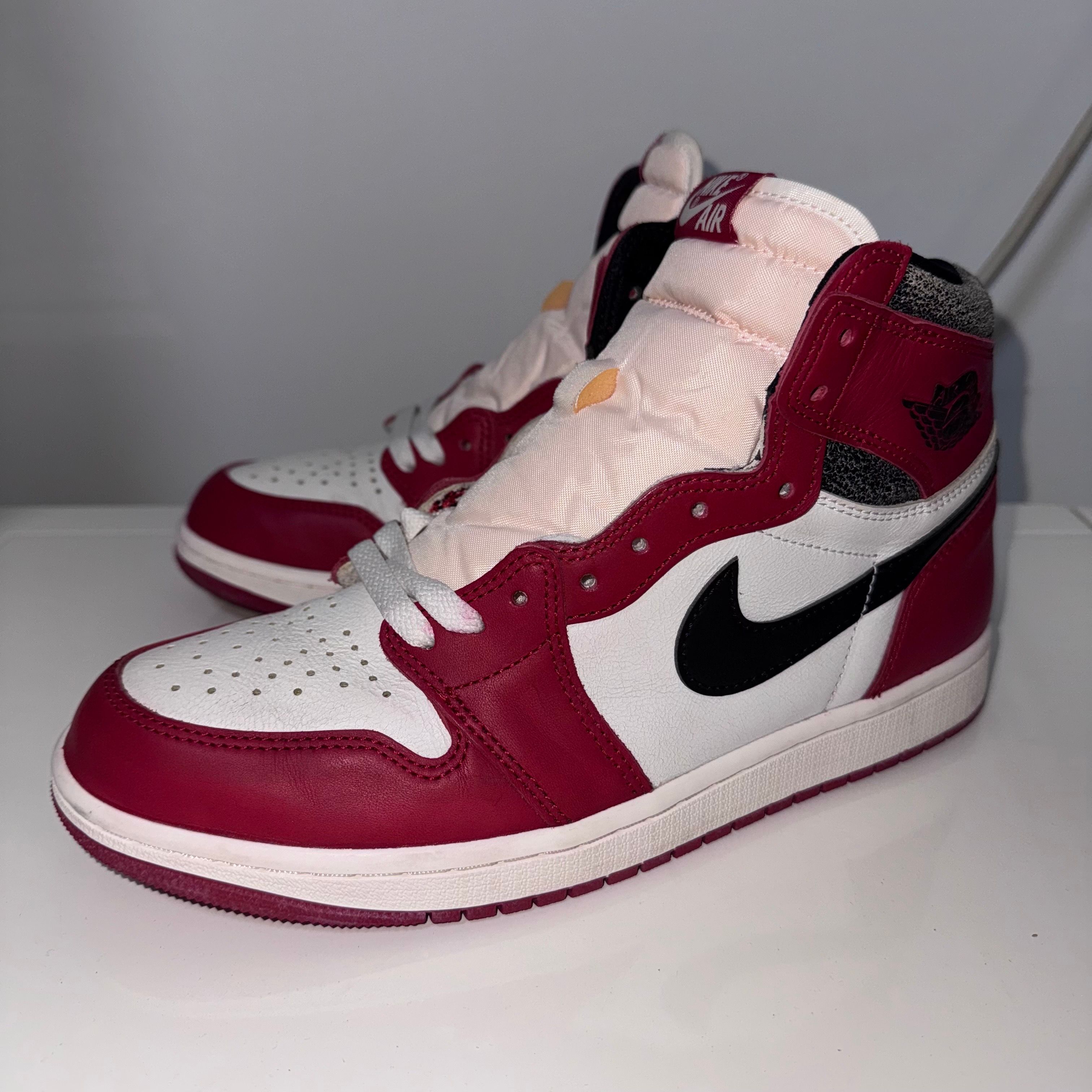 Nike Air Jordan 1 High OG "Lost & Found/Chicago"