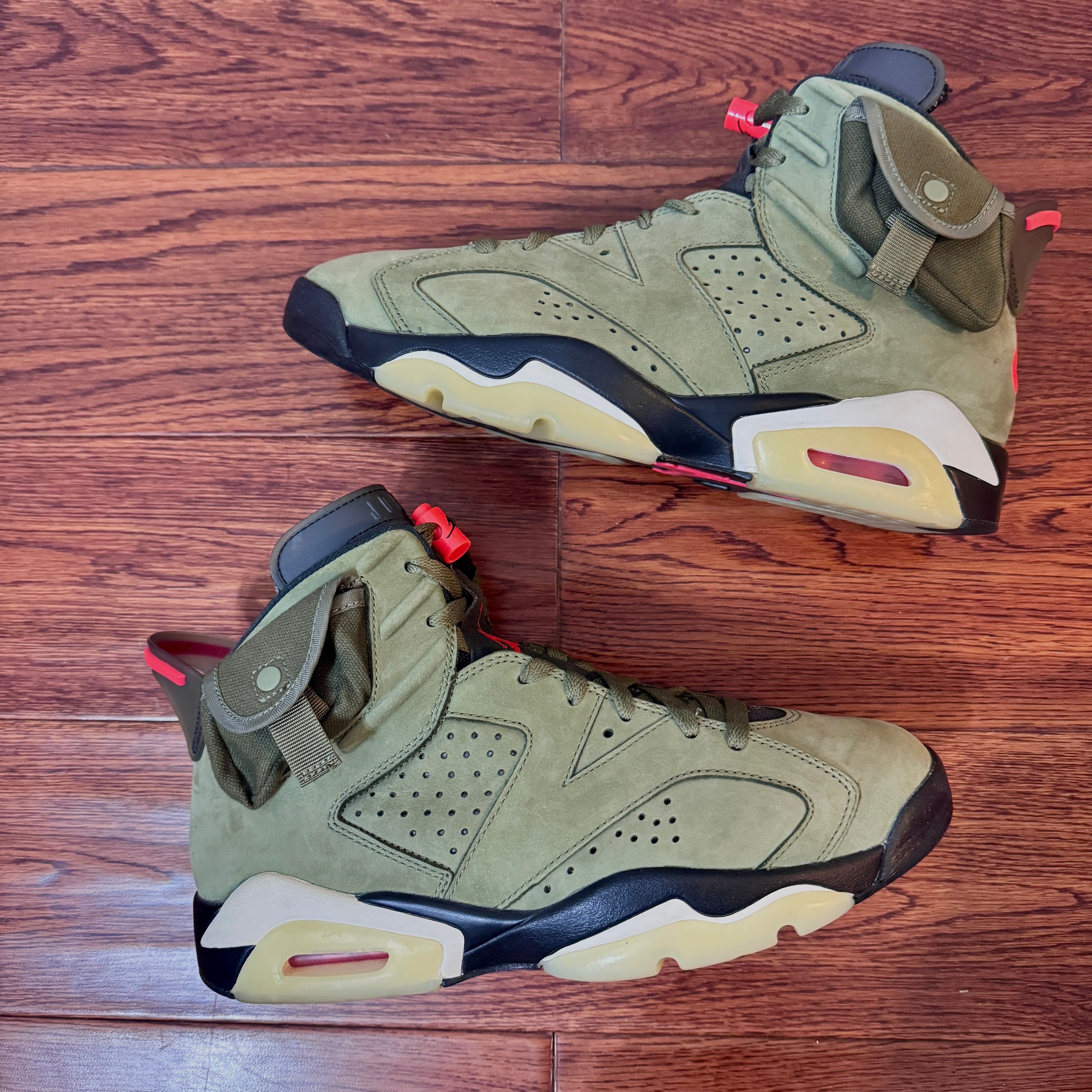 Travis Scott × Nike Air Jordan 6 Retro "Medium Olive"