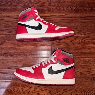 Nike Air Jordan 1 High OG "Lost & Found/Chicago"