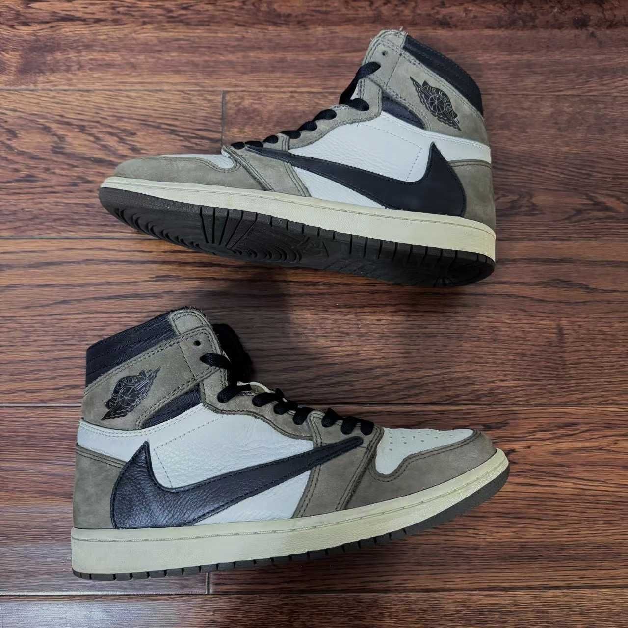 Travis Scott × Nike Air Jordan 1 Retro High OG TS SP "Sail/Dark Mocha"