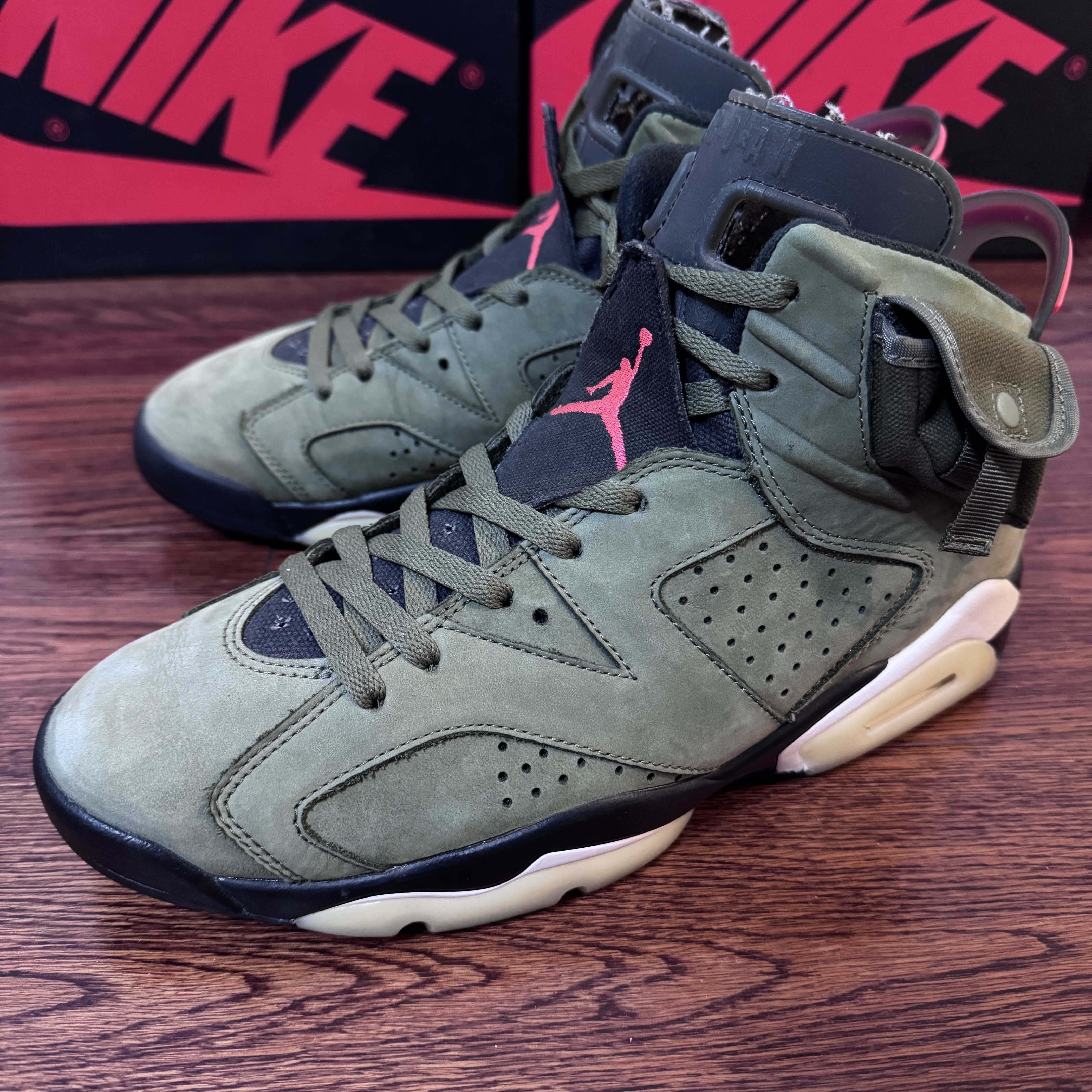 Travis Scott × Nike Air Jordan 6 Retro "Medium Olive"