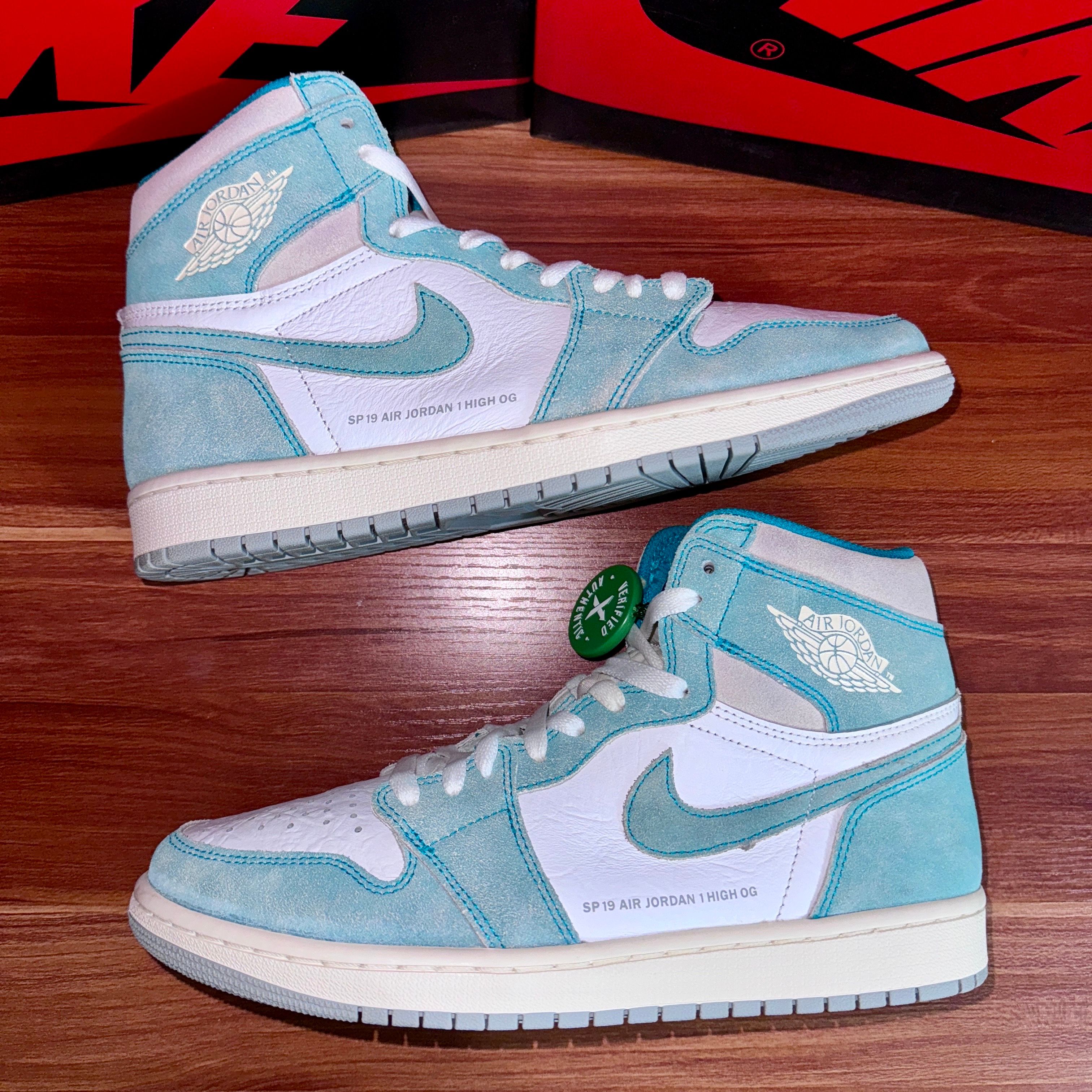 Nike Air Jordan 1 Retro High OG "Turbo Green"