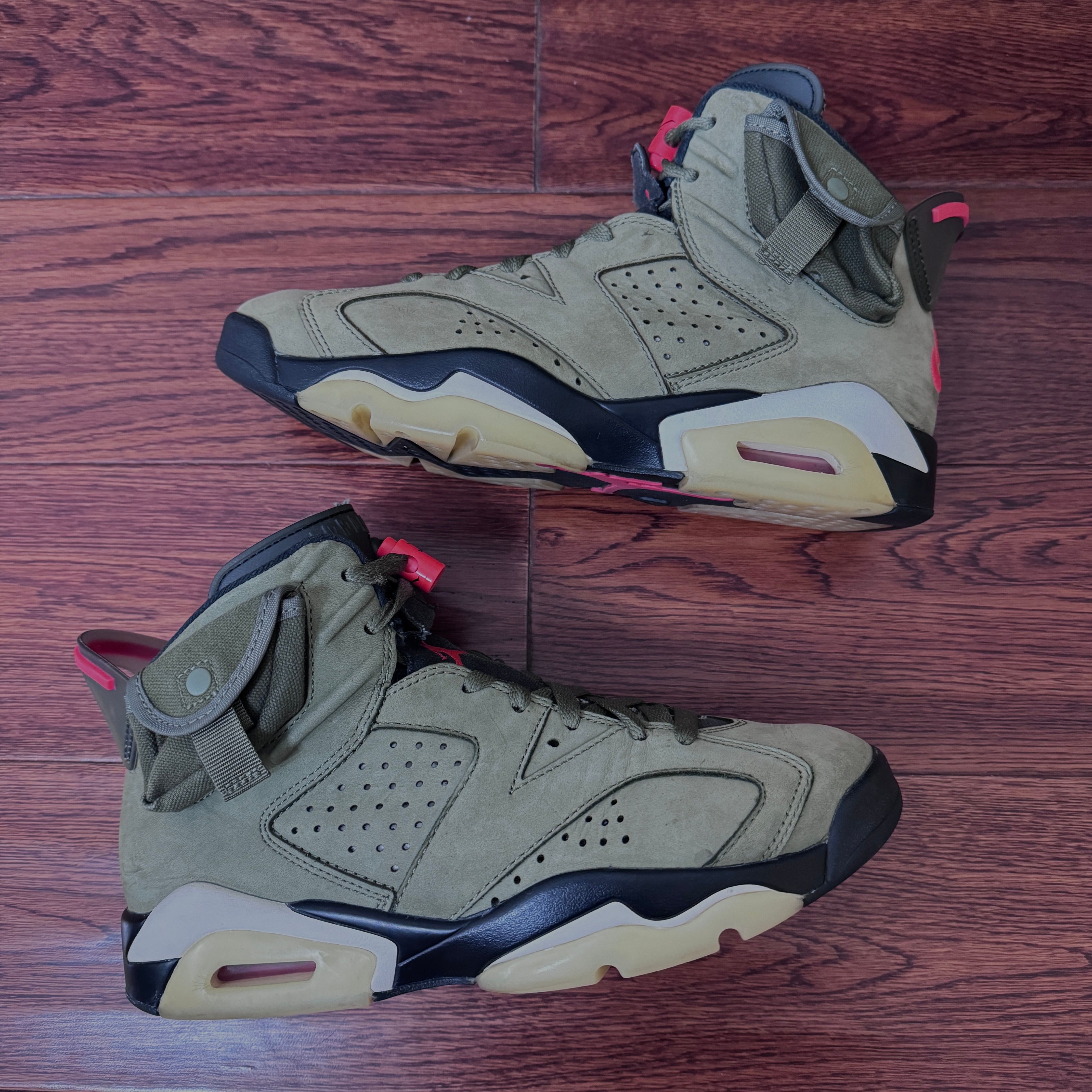 Travis Scott × Nike Air Jordan 6 Retro "Medium Olive"