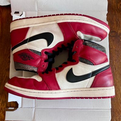 Nike Air Jordan 1 High OG "Lost & Found/Chicago"