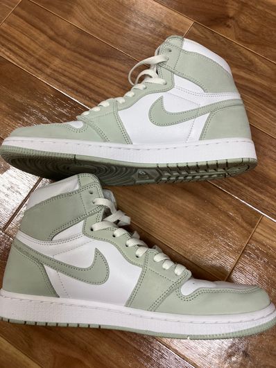 Nike Women's Air Jordan 1 High OG "Seafoam"
