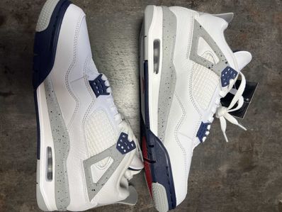 Nike Air Jordan 4