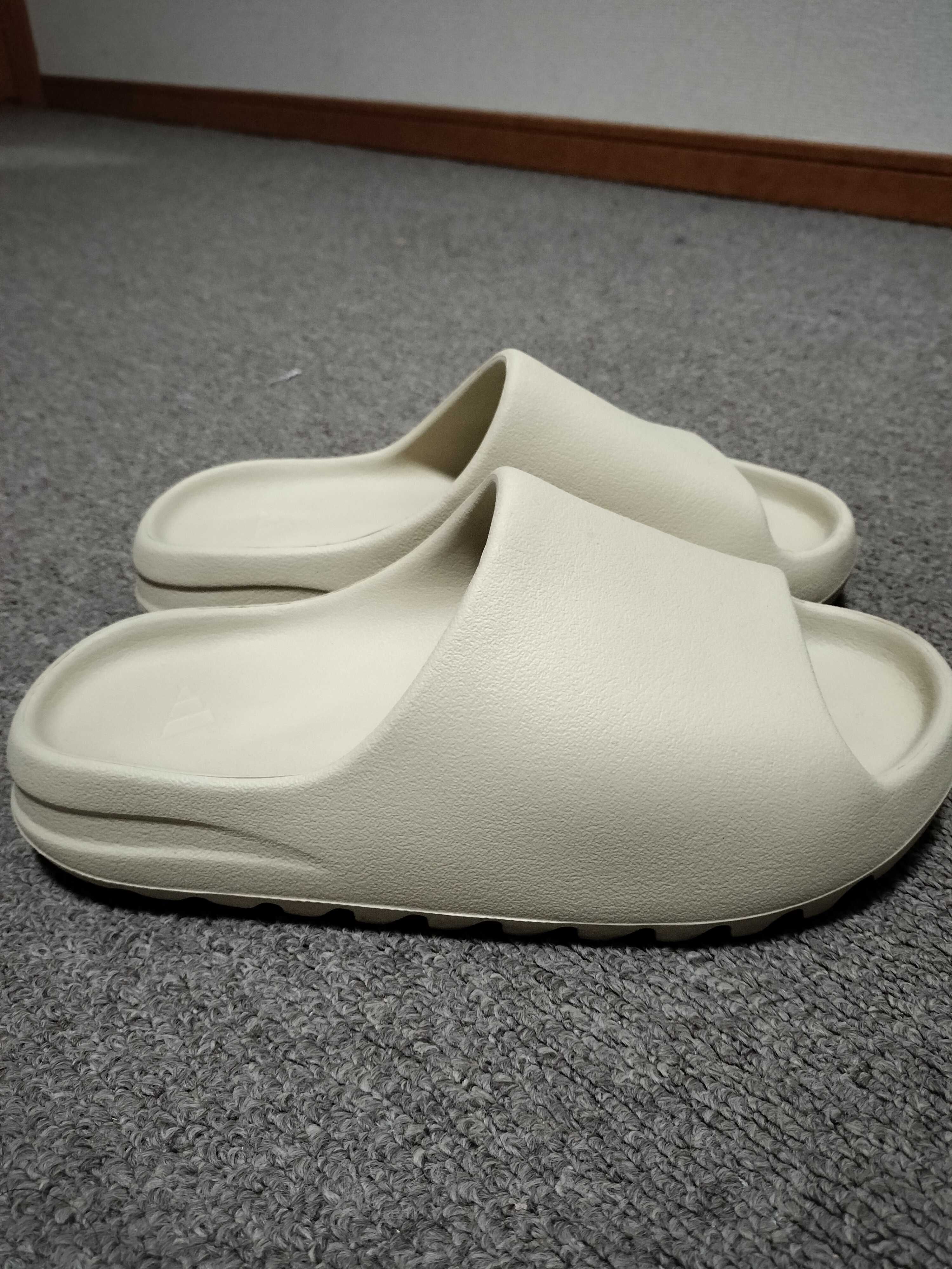 adidas YEEZY Slide BONE 中古 Yeezy Slide Bone Infant 4k | eBay