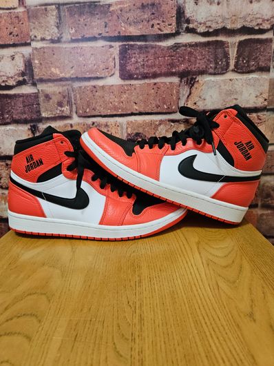 Nike Air Jordan 1 Retro High "Rare Air Max Orange"