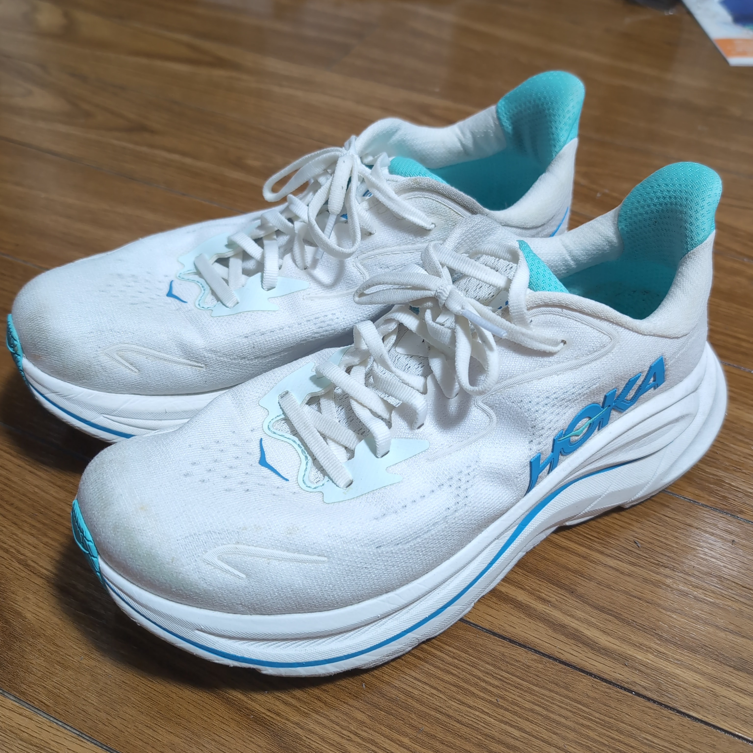 Hoka Clifton 10 "White/Skyward Blue"